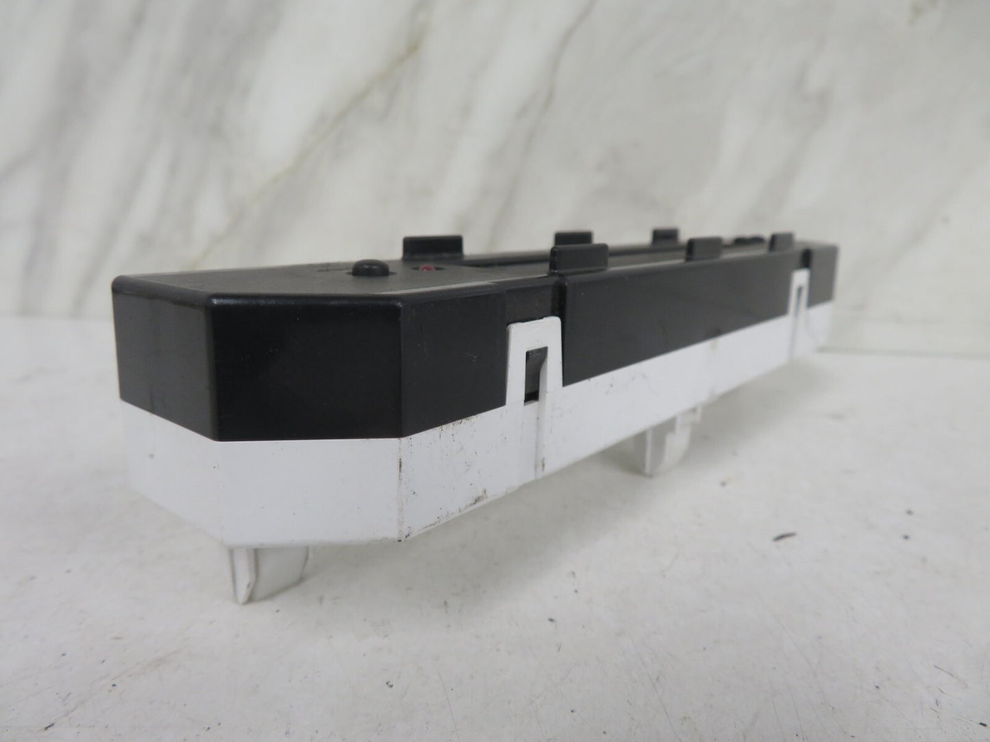 SUZUKI SWIFT GLS DISPLAY SCREEN 34600-62J51 1998-2003 1341-7