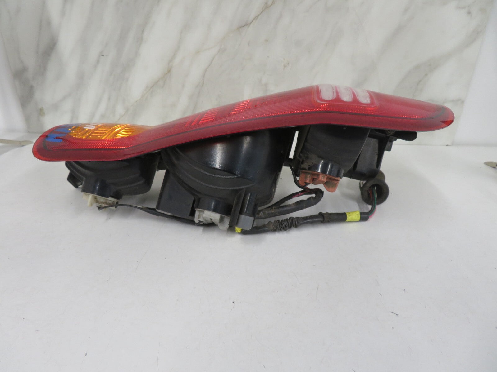 HYUNDAI MATRIX NS PASSENGER REAR TAIL LIGHT 2001-2005 BK