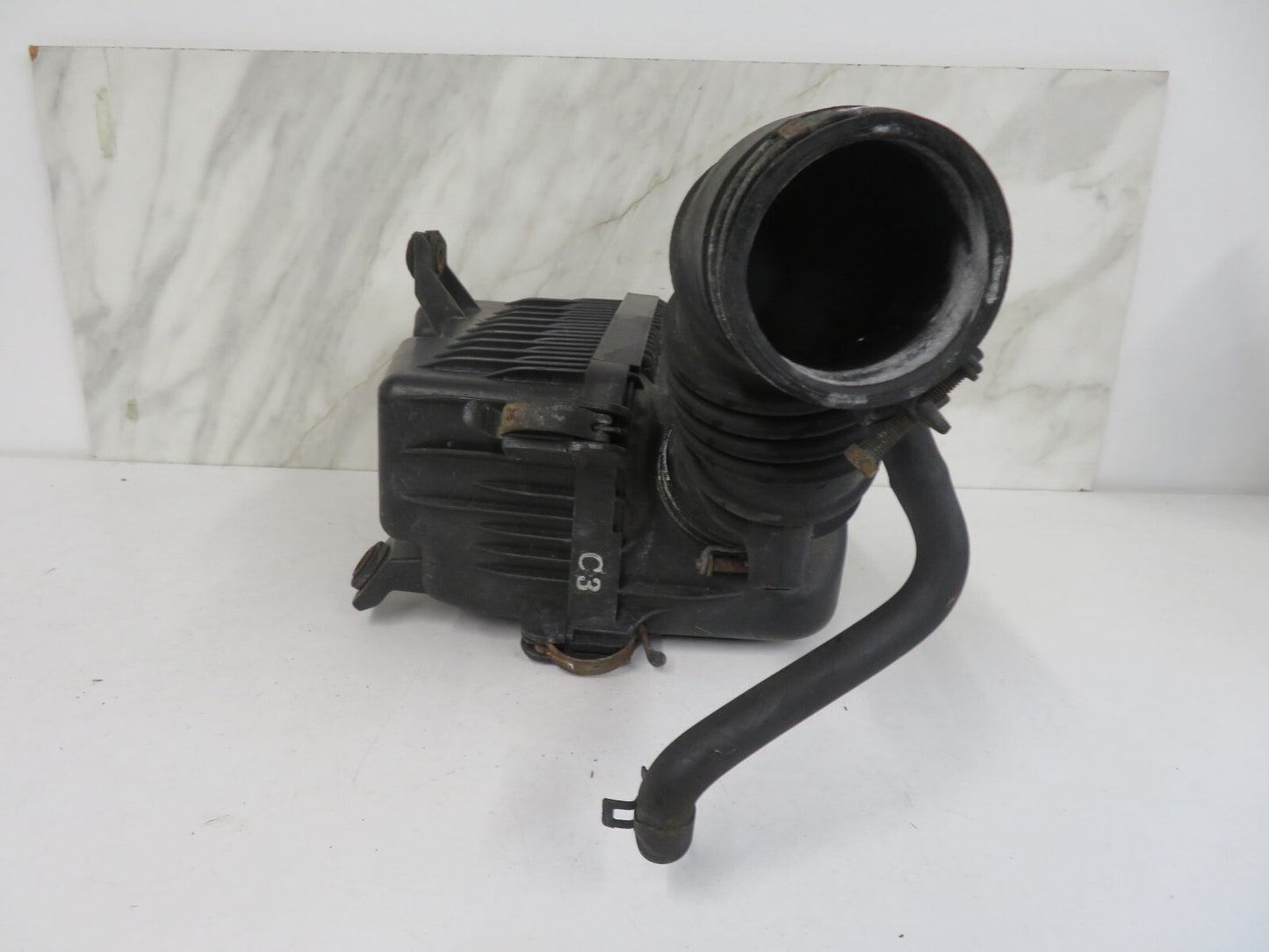 HYUNDAI GETZ AIR FILTER BOX 28111-1C000 2002-2005 1647-1