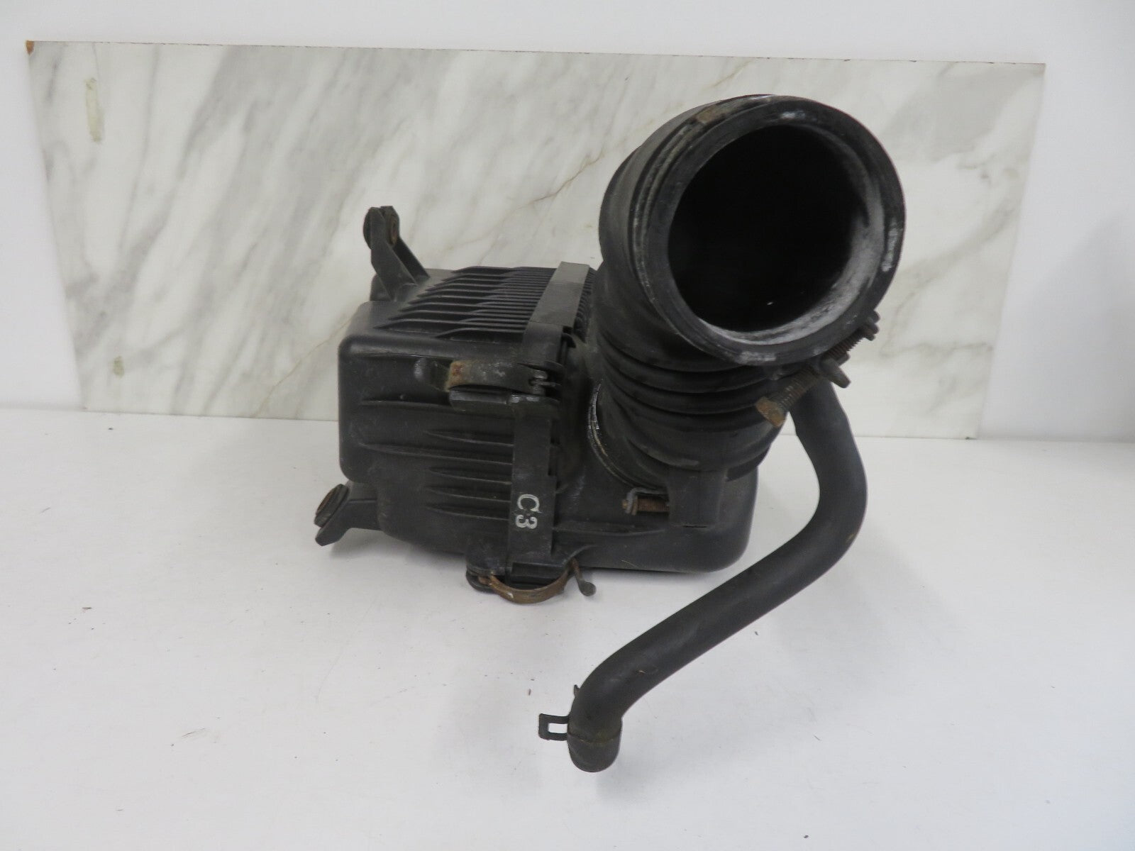 HYUNDAI GETZ AIR FILTER BOX 28111-1C000 2002-2005 1647-1