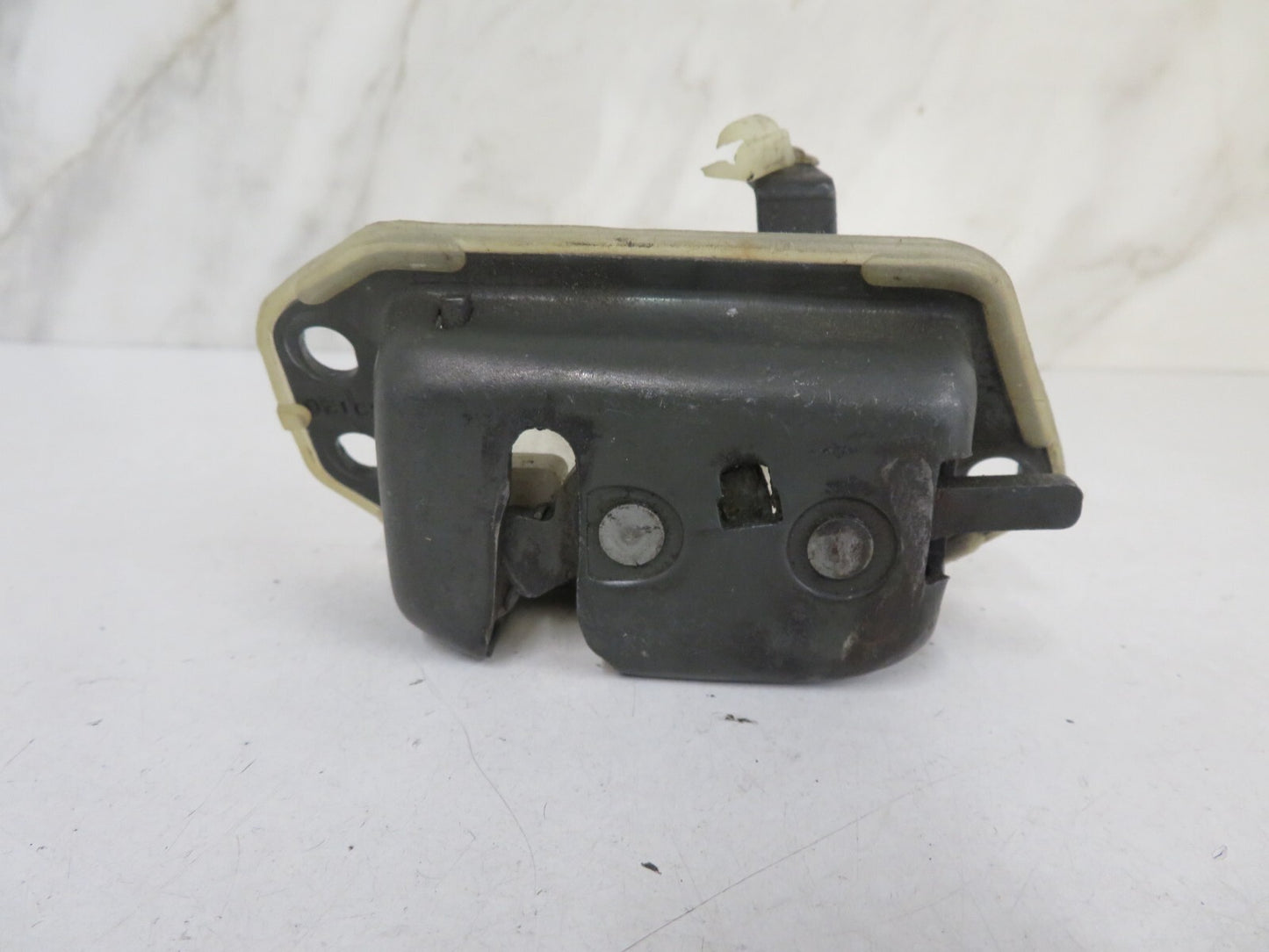 ROVER CITY ROVER TAILGATE BOOT LOCK CATCH 2003-2005 1642-5