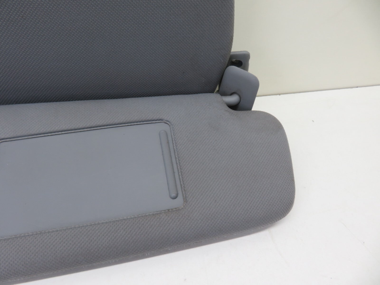 PORSCHE CAYENNE 955 OS DRIVER SUNVISOR GREY  2003-2006 1634-1