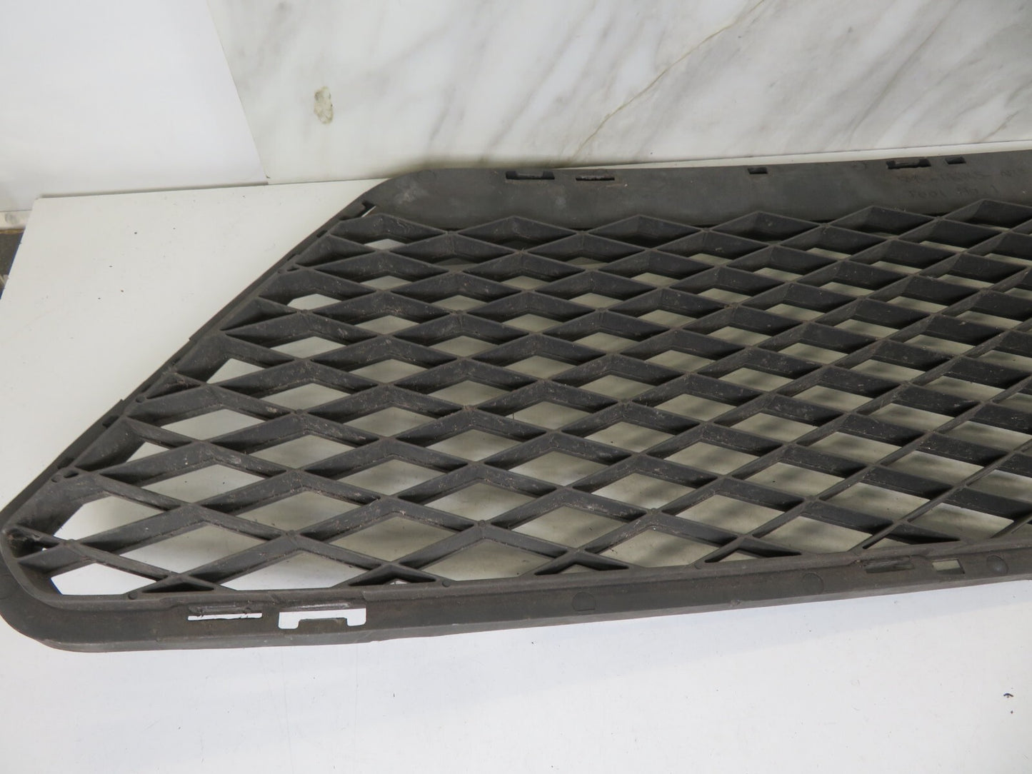 FORD FOCUS CC CONVERTIBLE FRONT GRILL 5M5J-17K945-AB 2006-2010