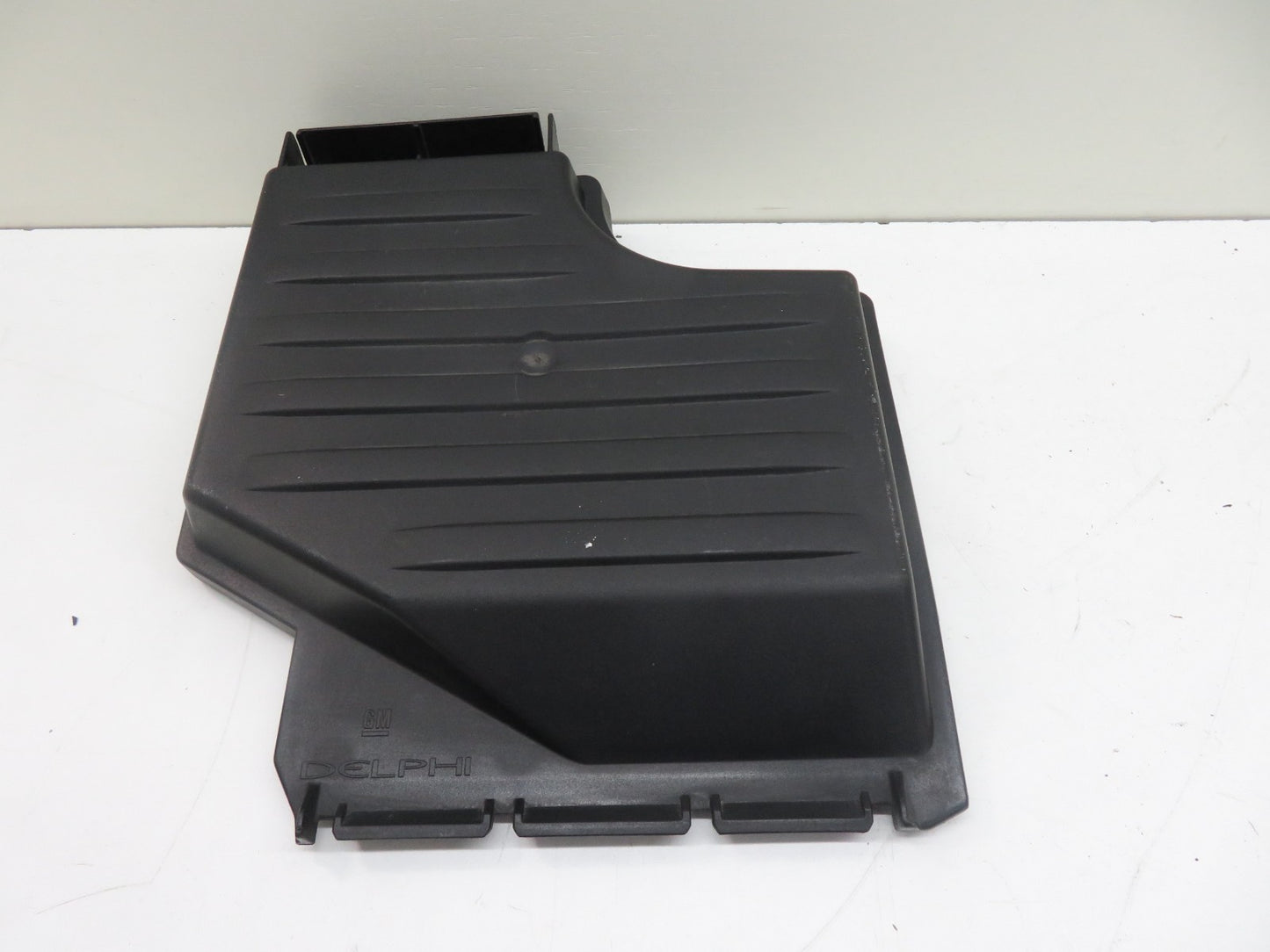 VAUXHALL CORSA ENGINE BAY FUSE BOX COVER TRIM 09115986 2000-2006 1530-4