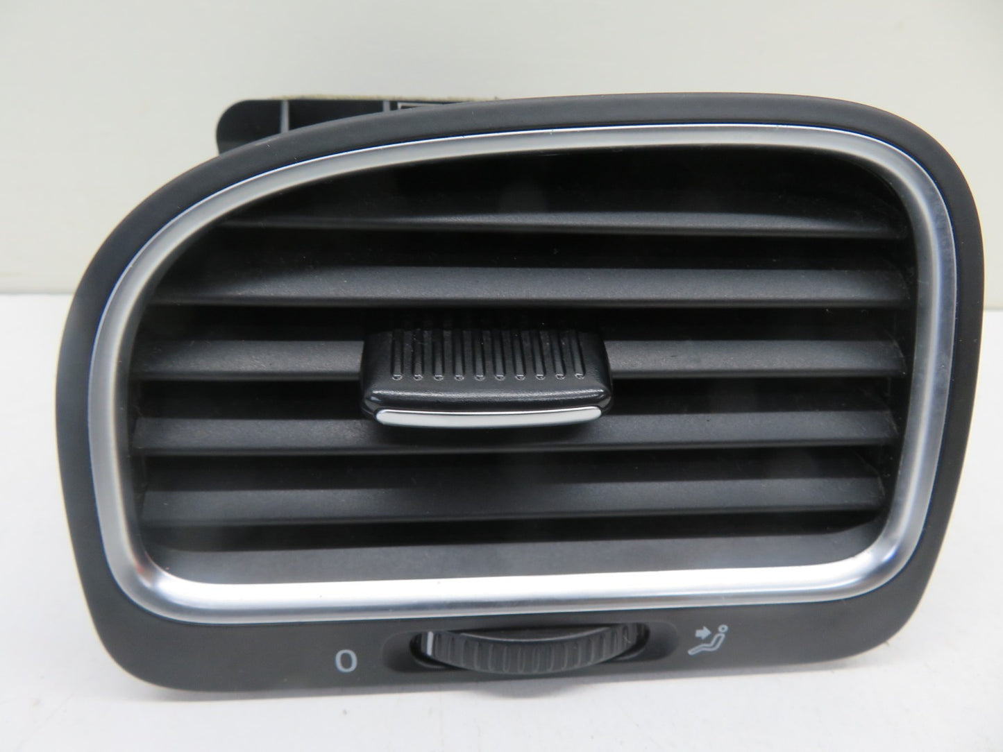 VW GOLF MK6 NS PASSENGER DASHBOARD AIR VENT 2009-2013 1546-2