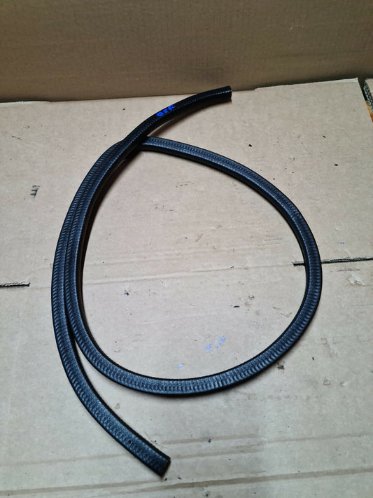SUZUKI JIMNY OS DOOR SEAL (ON BODY) 2005-2015