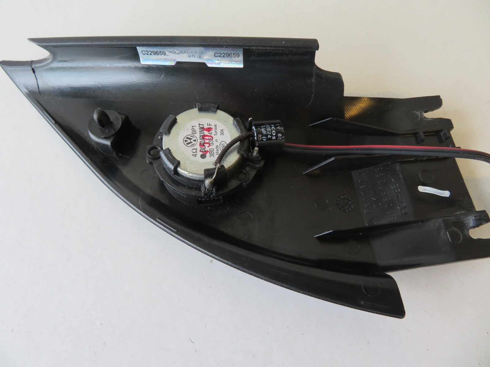 VOLKSWAGEN VW PASSAT B5.5 NS PASSENGER SIDE TWEETER 3B0035411F 01-05 AMS1348-1