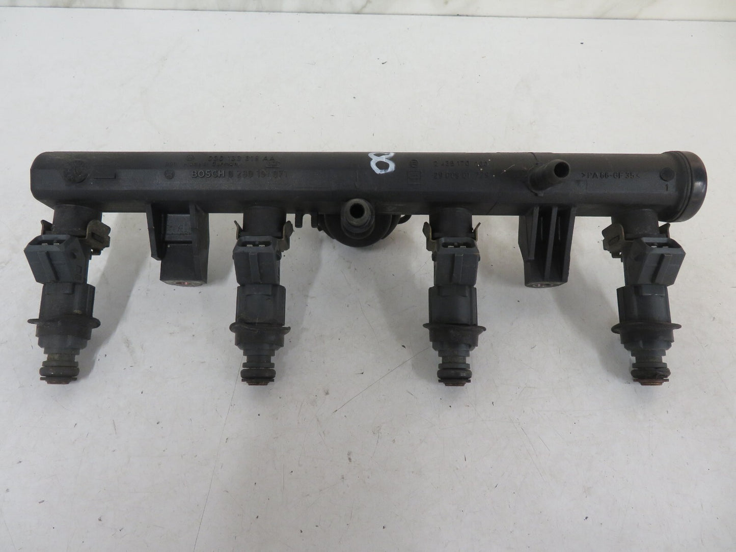 VOLKSWAGEN VW POLO 6N2 FUEL RAIL INJECTORS 030133319AA VAGMIX1512-8