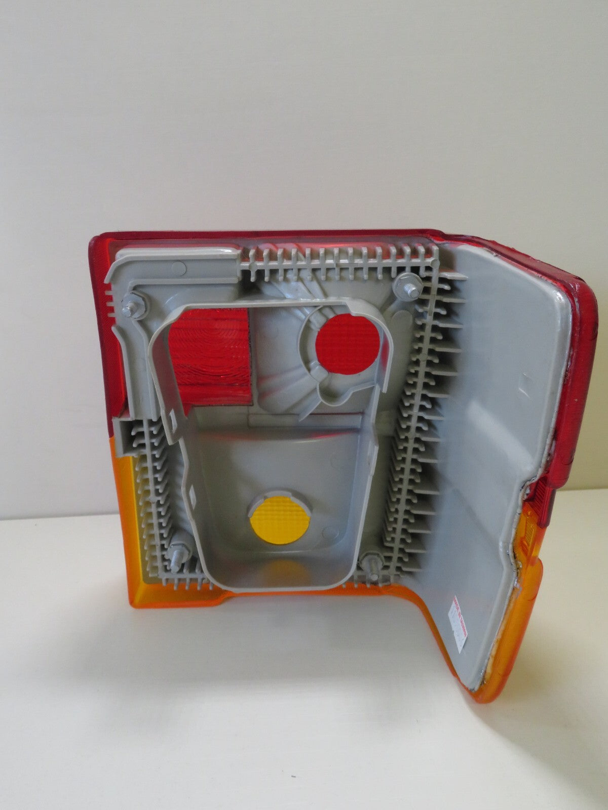 OS DRIVER RH REAR TAIL LIGHT FOR AUDI 100 1983-1990 441-1914R-UE