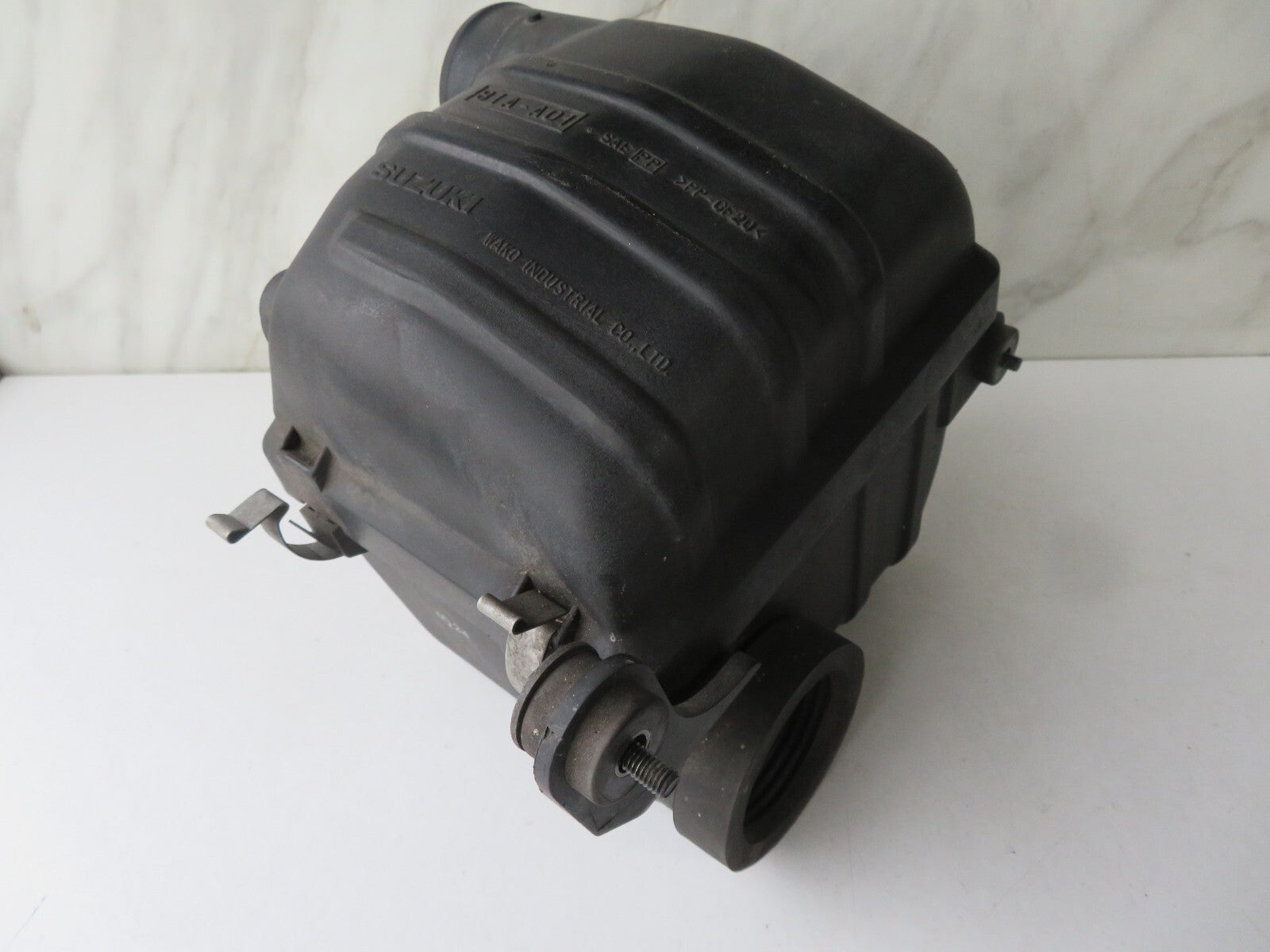 SUZUKI JIMNY 1.3 AIR FILTER BOX 1998-2004 AMS1004-5