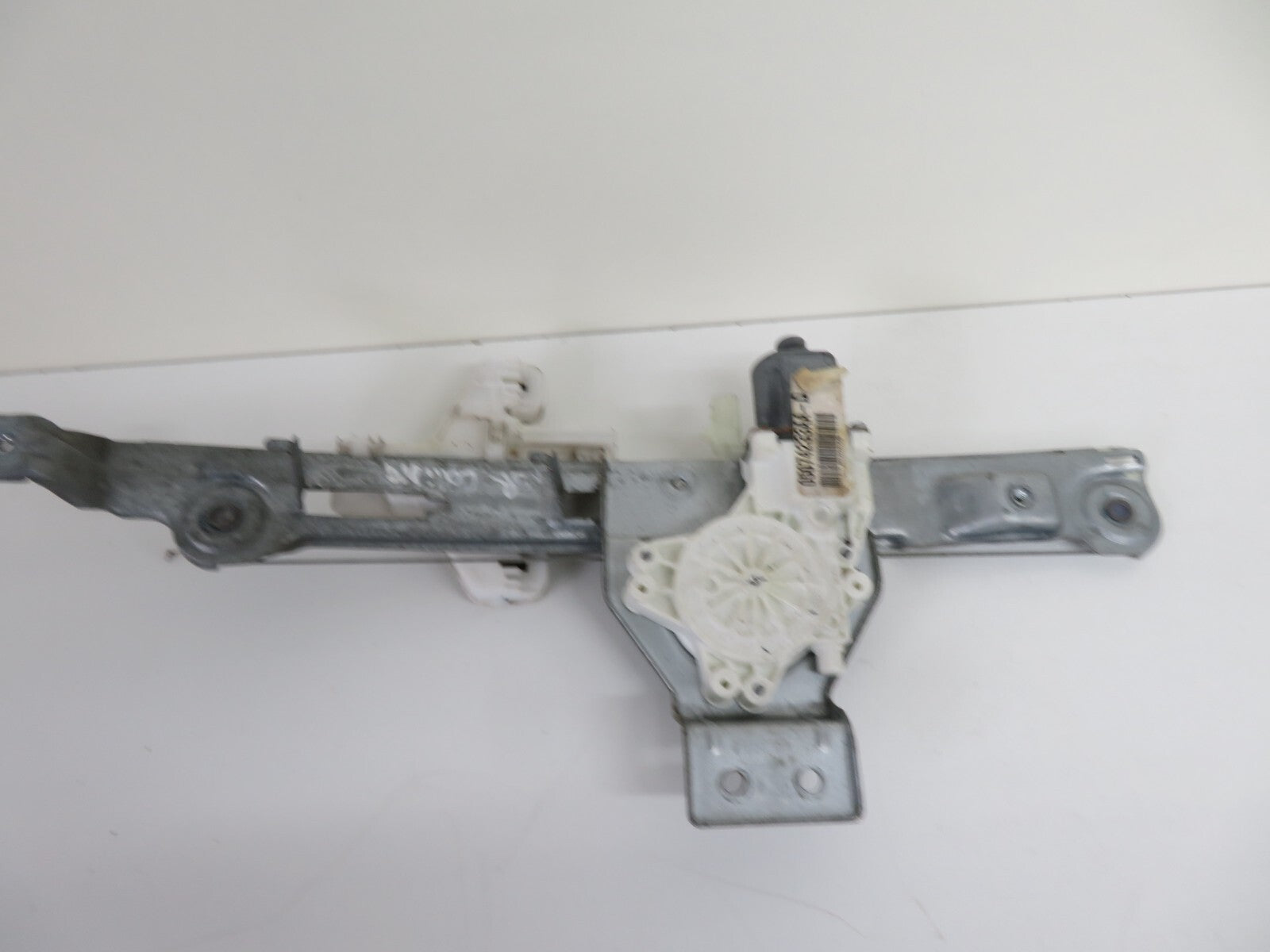 DODGE CALIBER NSR LEFT REAR WINDOW REGULATOR 05074233AA-D 2007-2012