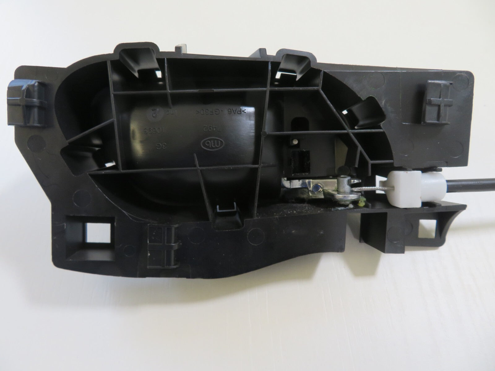 PEUGEOT 308 NSF DOOR LOCK CATCH 2007-2013 1410-2