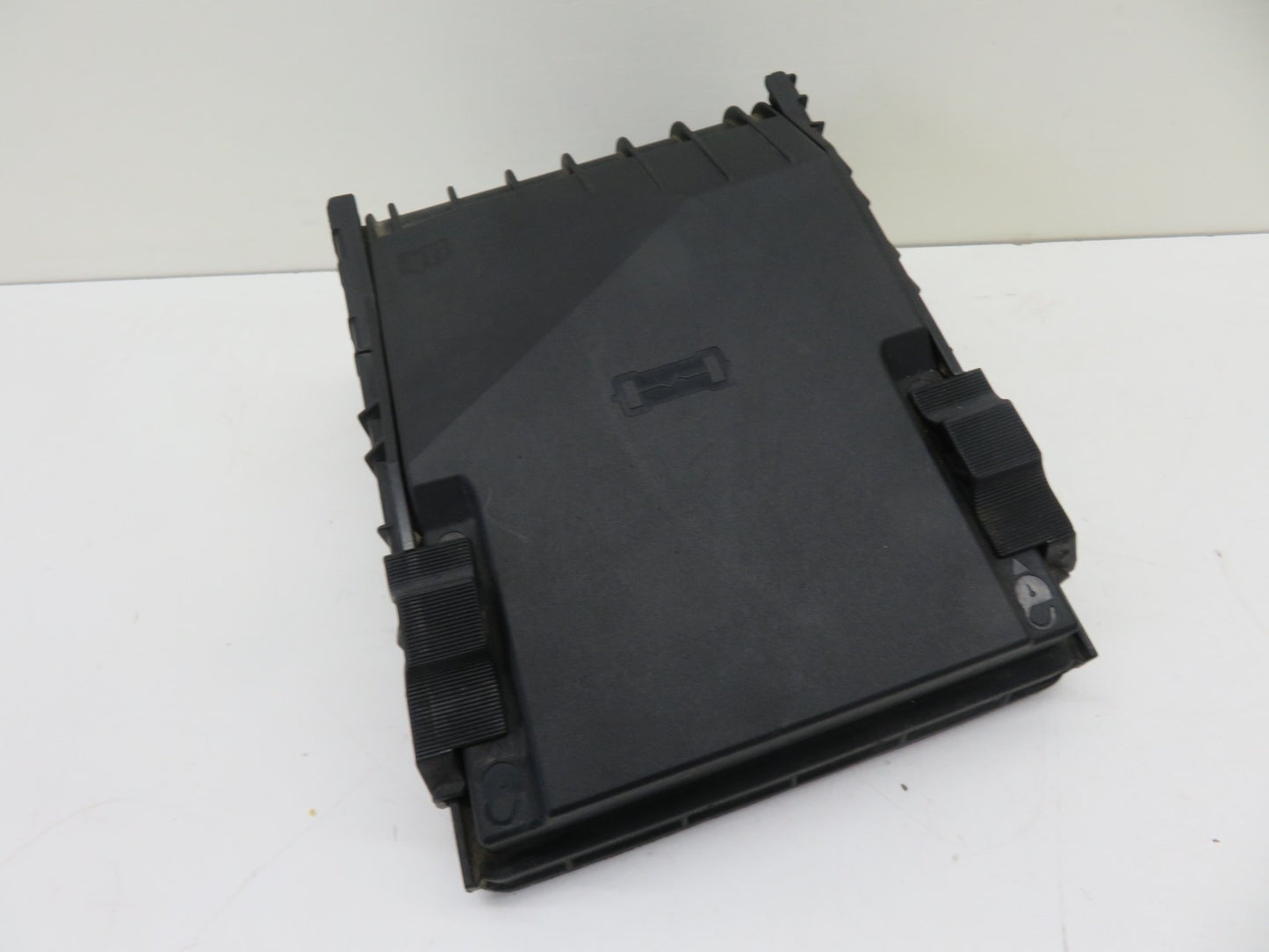 VW GOLF MK6 ENGINE BAY FUSE BOX COVER TRIM 1K0937132F 2009-2013 1500-5