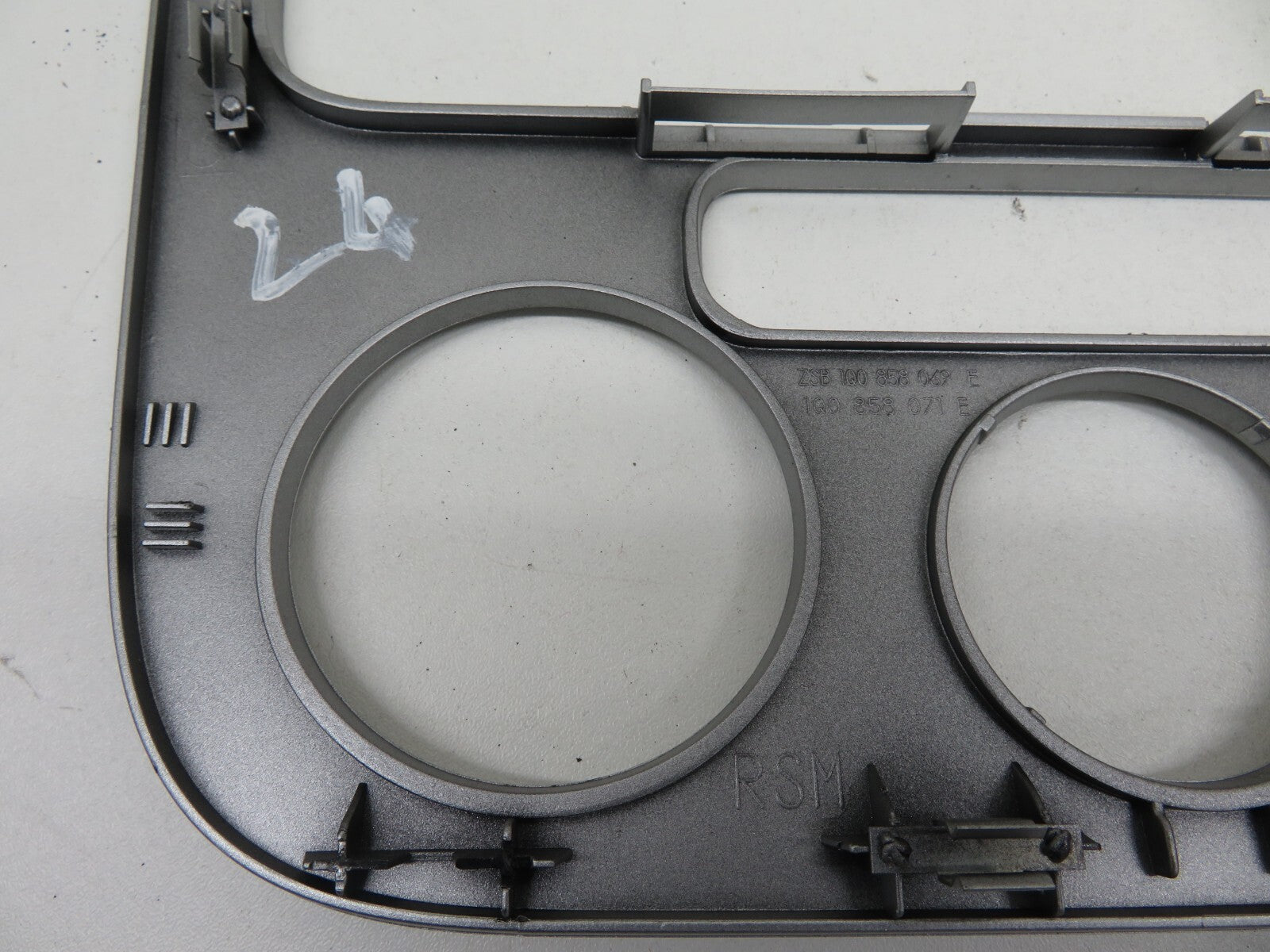 VOLKSWAGEN VW EOS CENTER DASH TRIM 2006-2010 1701-24