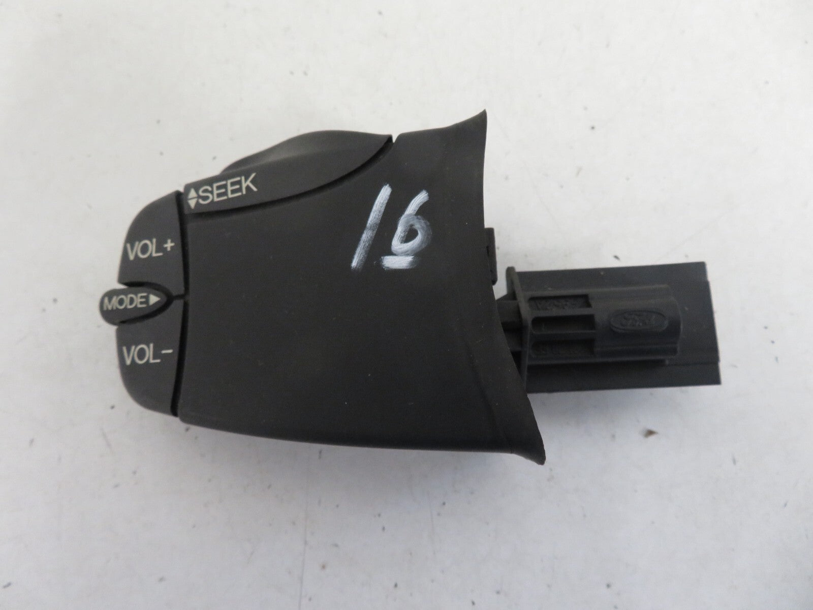 FORD MONDEO MK3 STEERING WHEEL VOLUME CONTROLS 96AB-14K147-AD 2000-2007 1342-16
