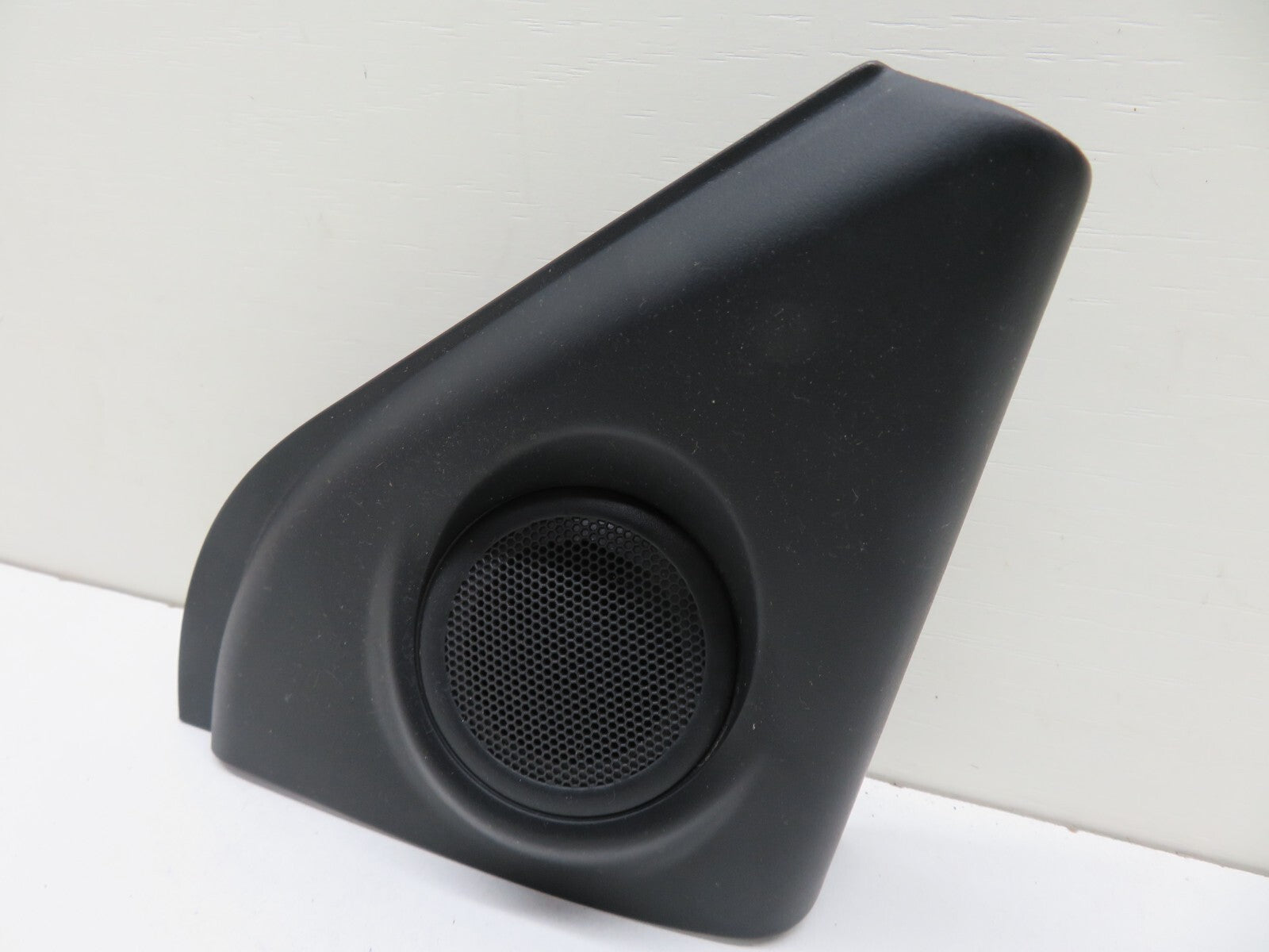 FORD MONDEO MK4 OSF DRIVER DOOR TWEETER TRIM 2007-2014 1734-26