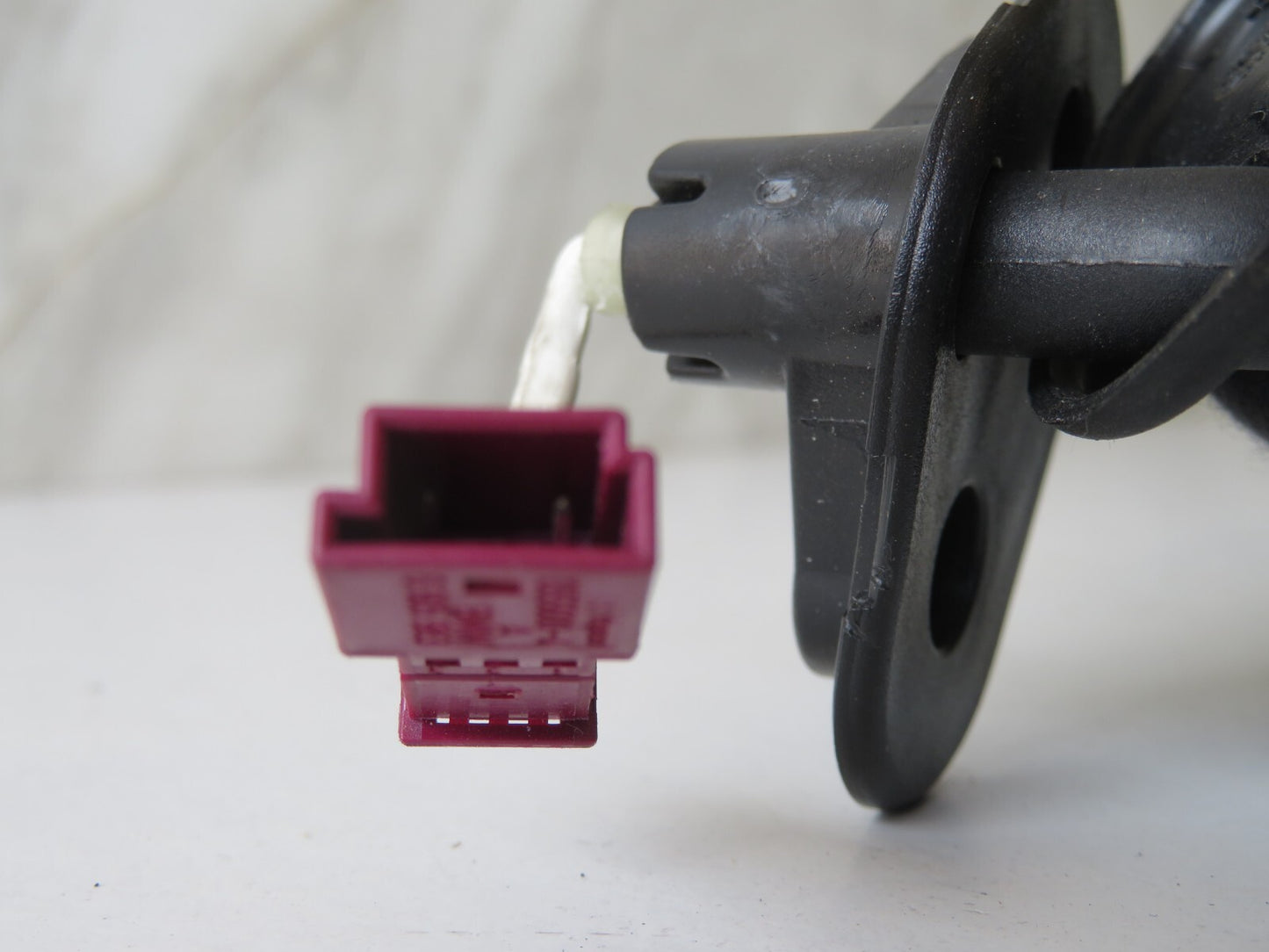 BMW X5 E53 OS DRIVER SUN VISOR 2004-2007 RG04 SA