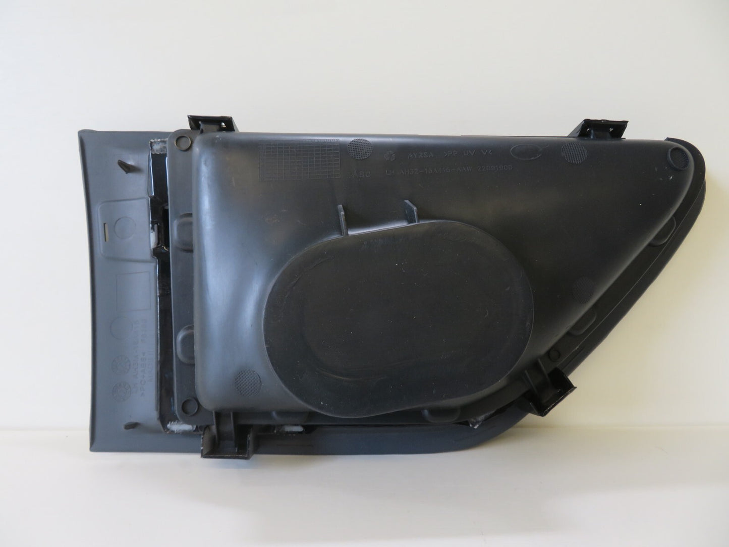 NS PASSENGER SIDE VENT GRILLE FOR RANGE ROVER SPORT L320 LR8021424 09-13