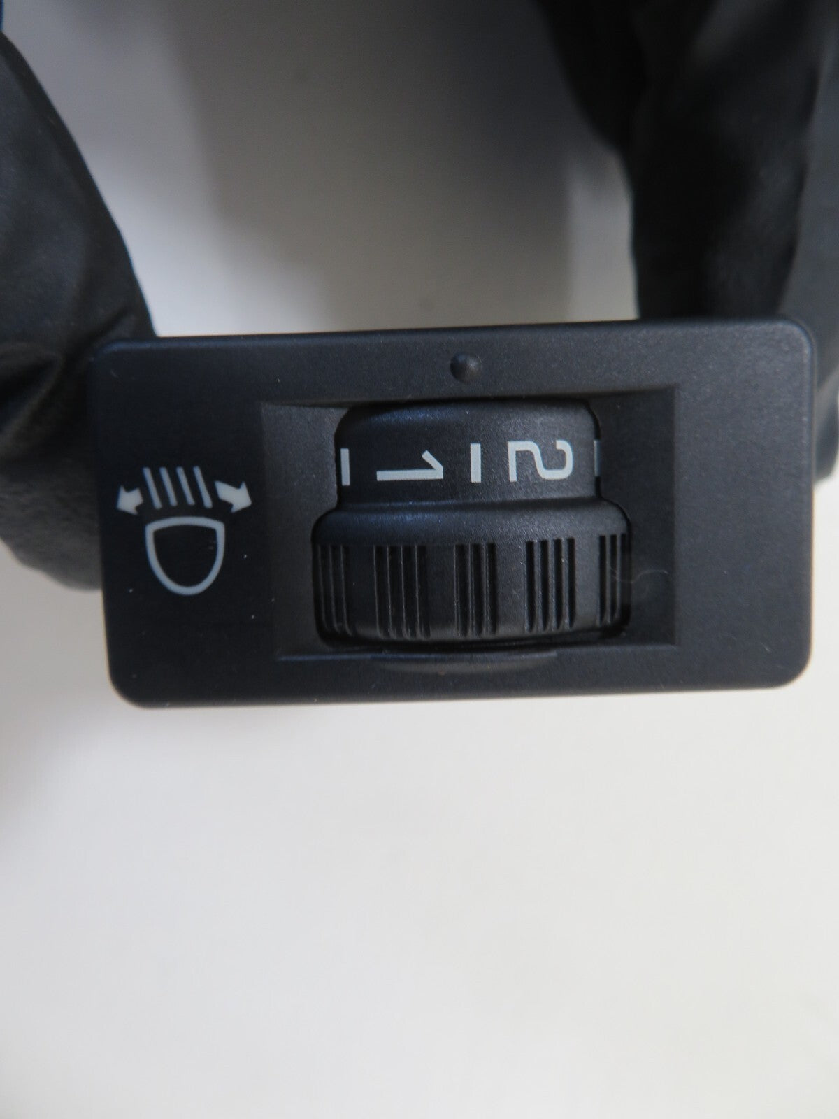 PEUGEOT 308 HEADLIGHT LEVEL SWITCH 96366692XT 2007-2013 1349-24