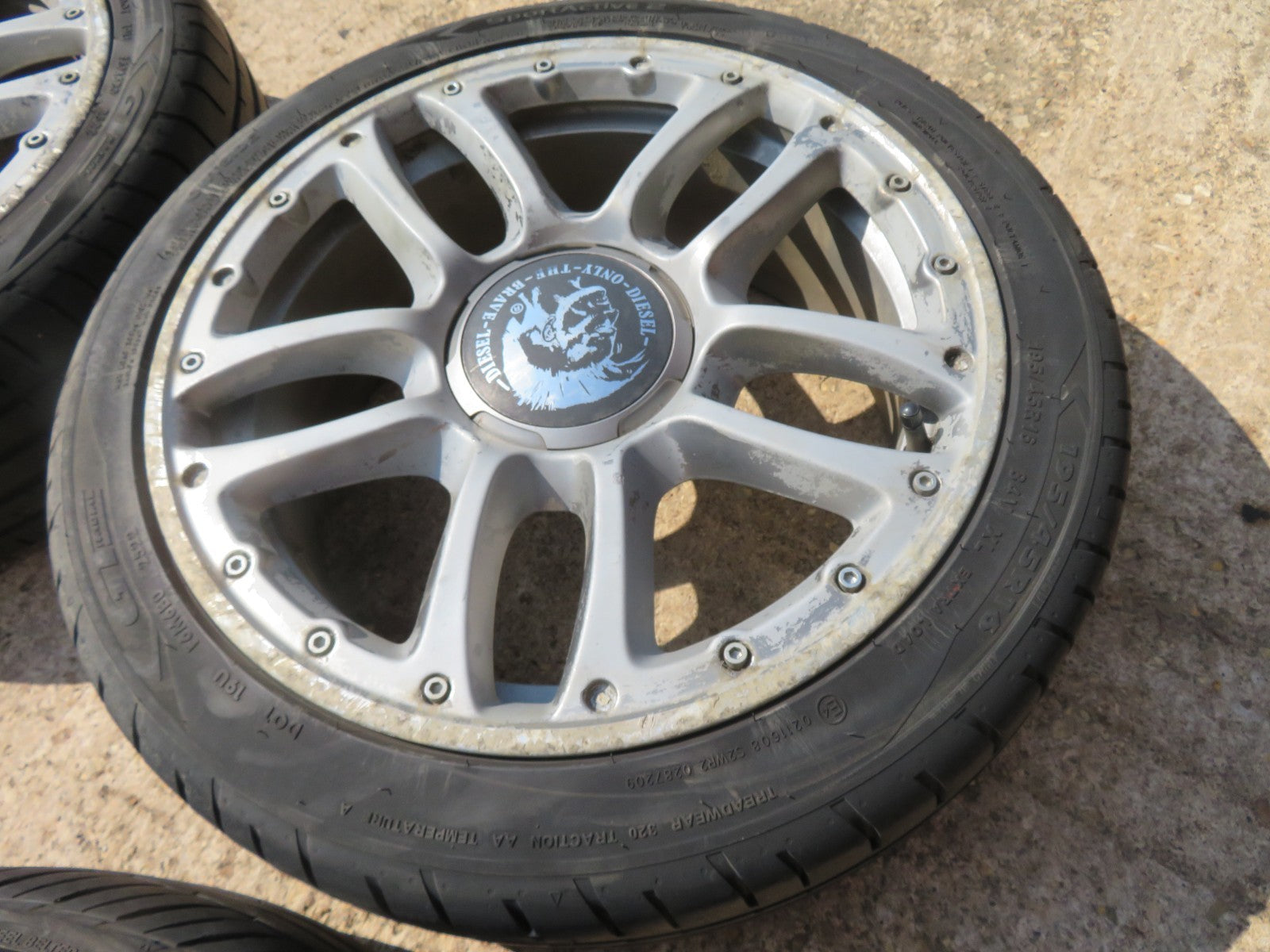 FIAT 500 DIESEL EDITION R16 16" ALLOY WHEELS WITH TYRES 518346260 NEED REFURB
