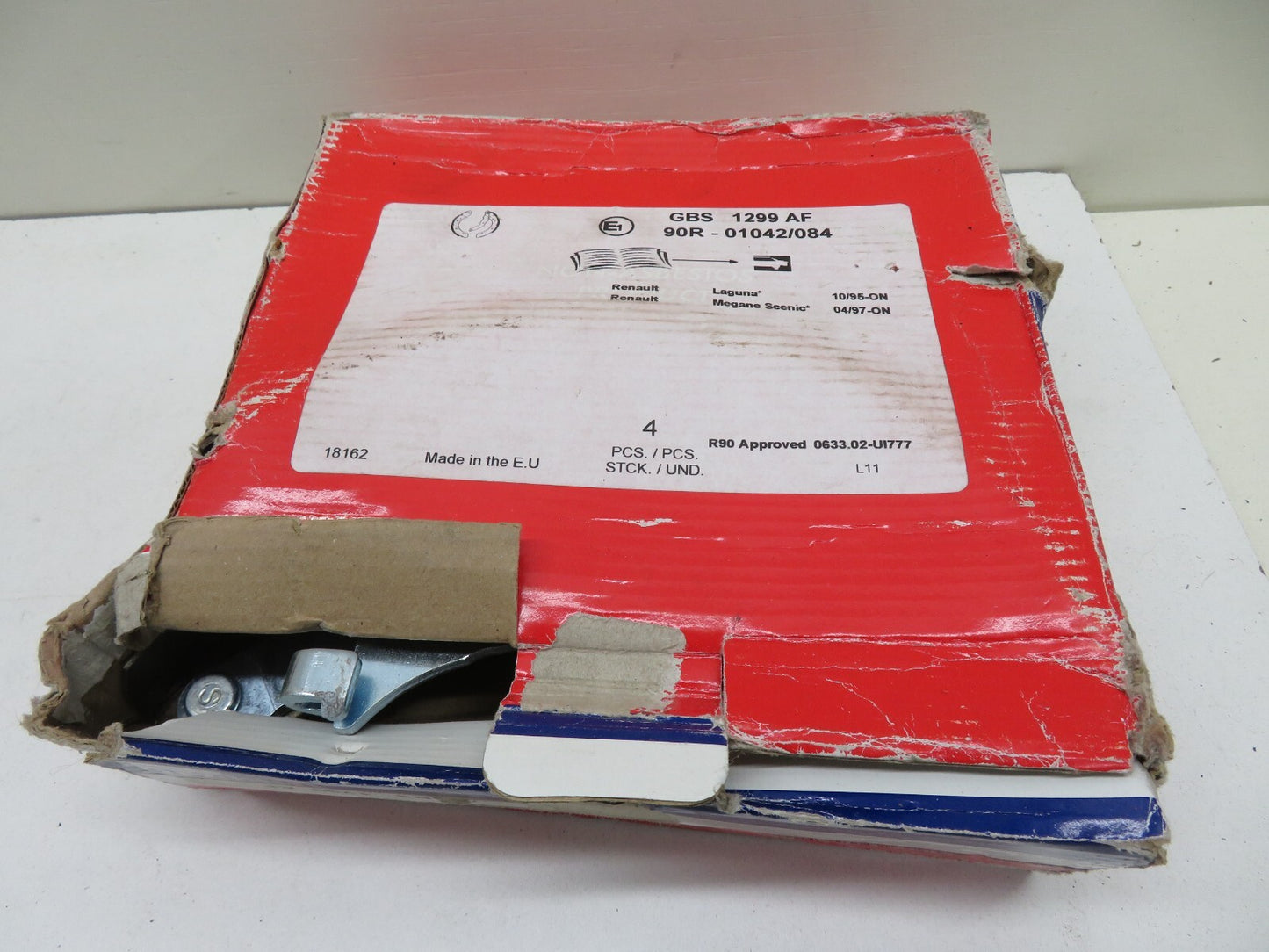 REAR BRAKE SHOES FOR RENAULT LAGUNA MEGANE SCENIC UNIPART GBS1299AF 1998-2001