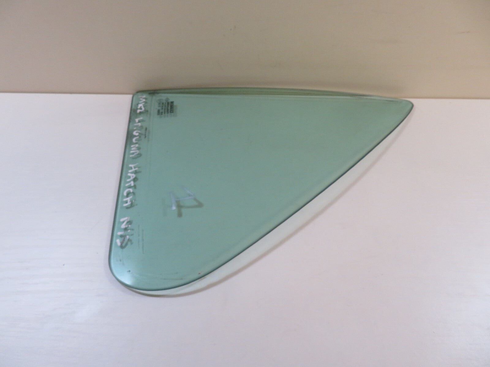 RENAULT LAGUNA NS PASSENGER REAR QUARETR GLASS HATCHBACK 2001-2007 MIX1632-1