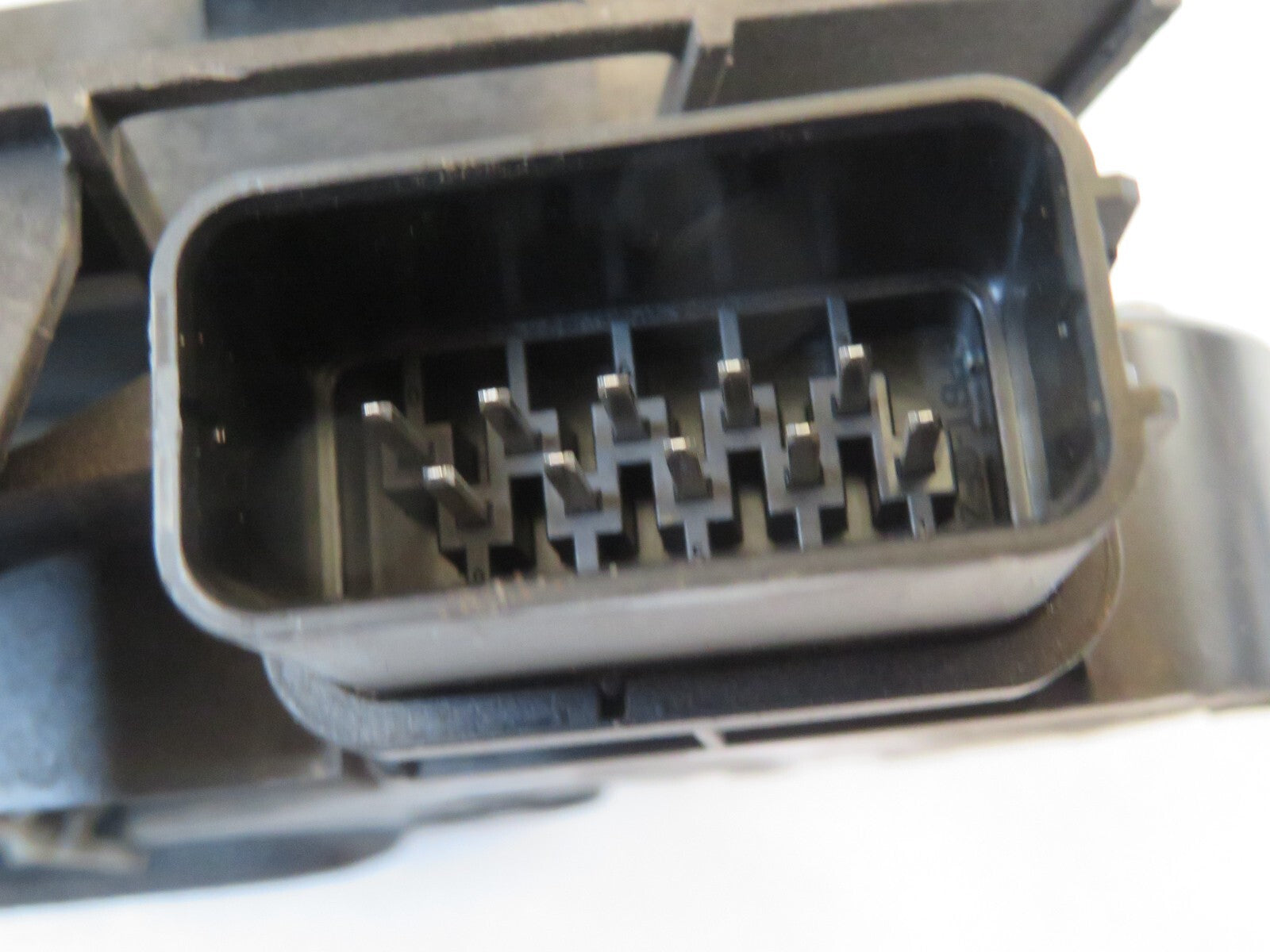 FORD MONDEO MK4 NSR DOOR LOCK CATCH 7S71-A264A27-AH 2007-2011 SA1443-3