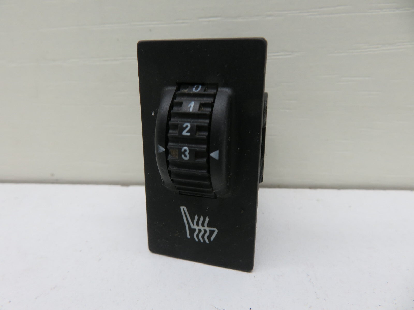 CITROEN C8 DRIVER HEATED SEAT SWITCH 9644592177 2006-2010 1728-11