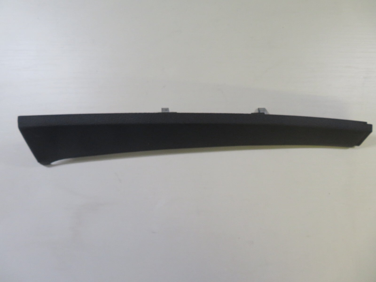 VOLKSWAGEN VW TOURAN NS PASSENGER EDGE TRIM 1T0868223B 2003-2009 1750-3