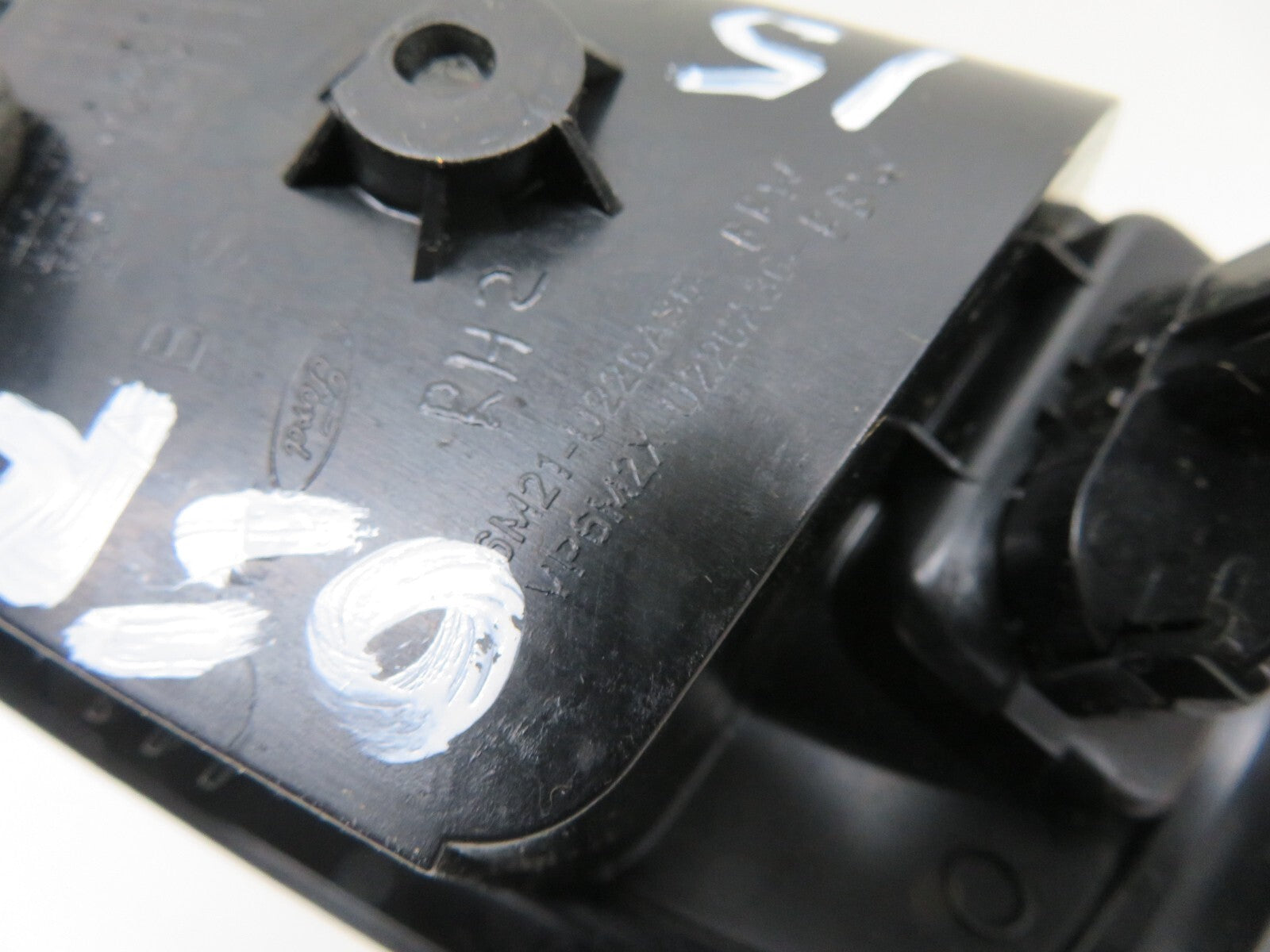 FORD MONDEO MK4 OSR DRIVER REAR WINDOW SWITCH HANDLE TRIM 2007-2014 A1103-15