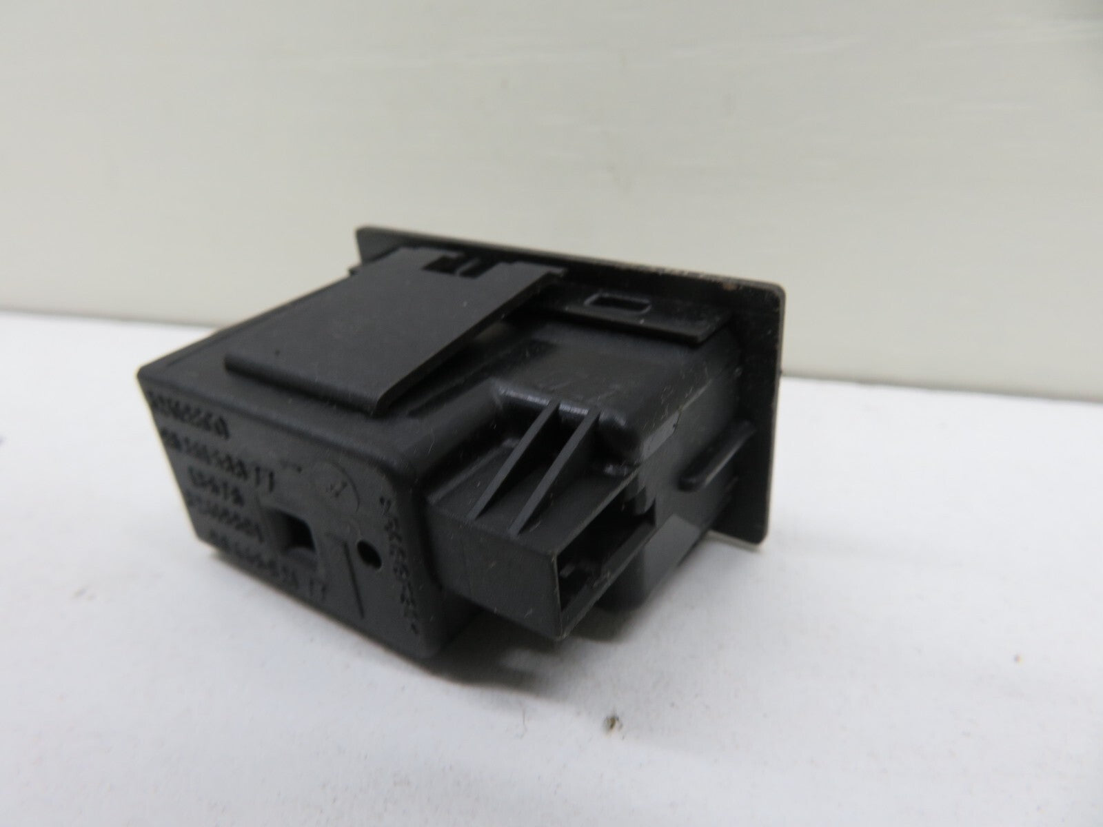 CITROEN C8 DRIVER HEATED SEAT SWITCH 9644592177 2006-2010 1728-11