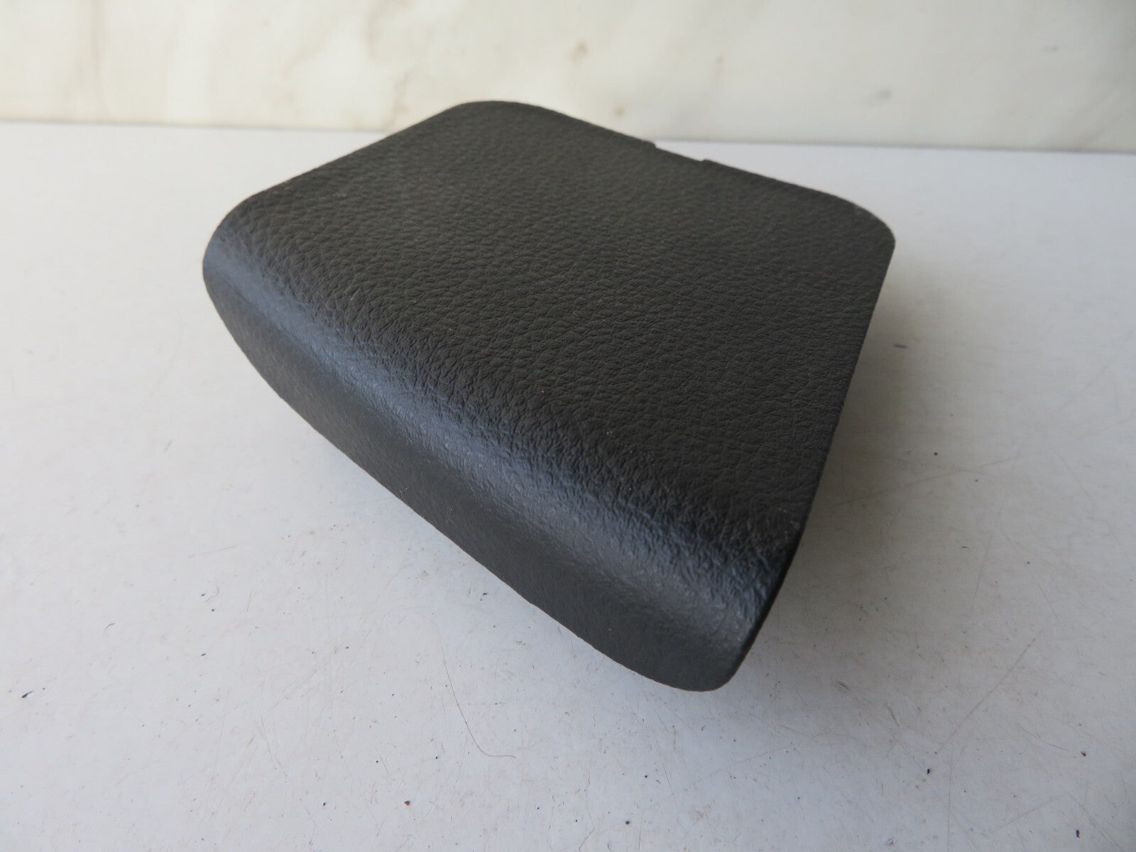 MAZDA 6 REAR LIGHT ACCESS COVER TRIM GS1M-68967 2008-2012 AMS1110-13