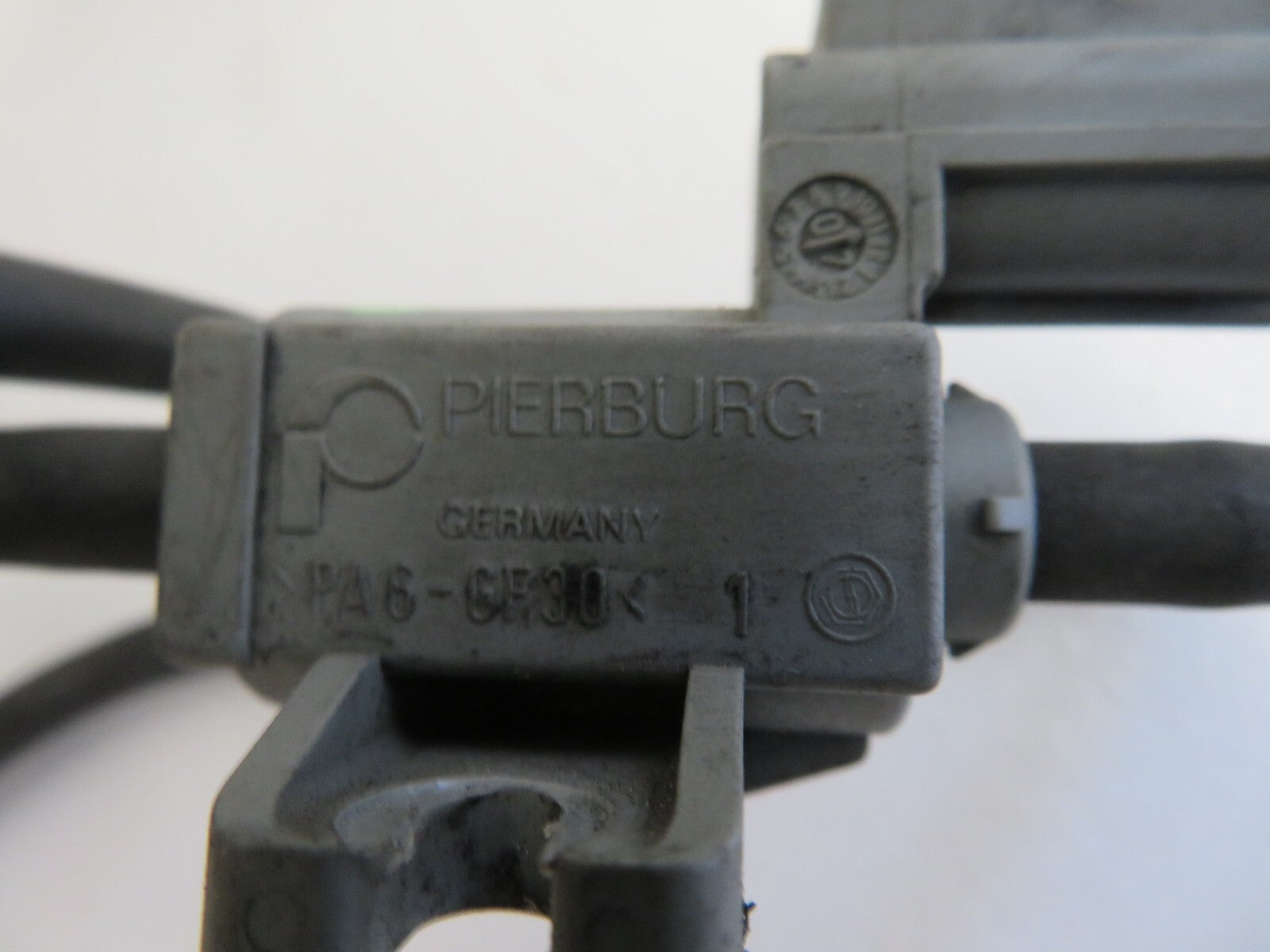 JAGUAR XF X250 TURBO BOOST SOLENOID 70121100 WITH PIPES 2008-2016 1500-7