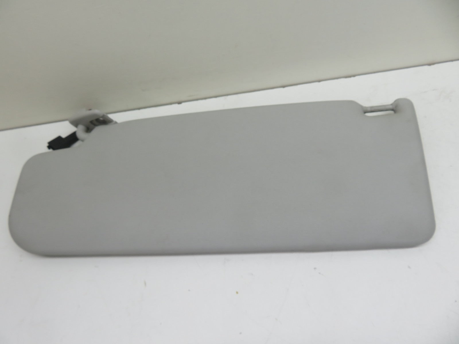 VW GOLF MK6 OS DRIVER SUN VISOR 2009-2013 REF-2