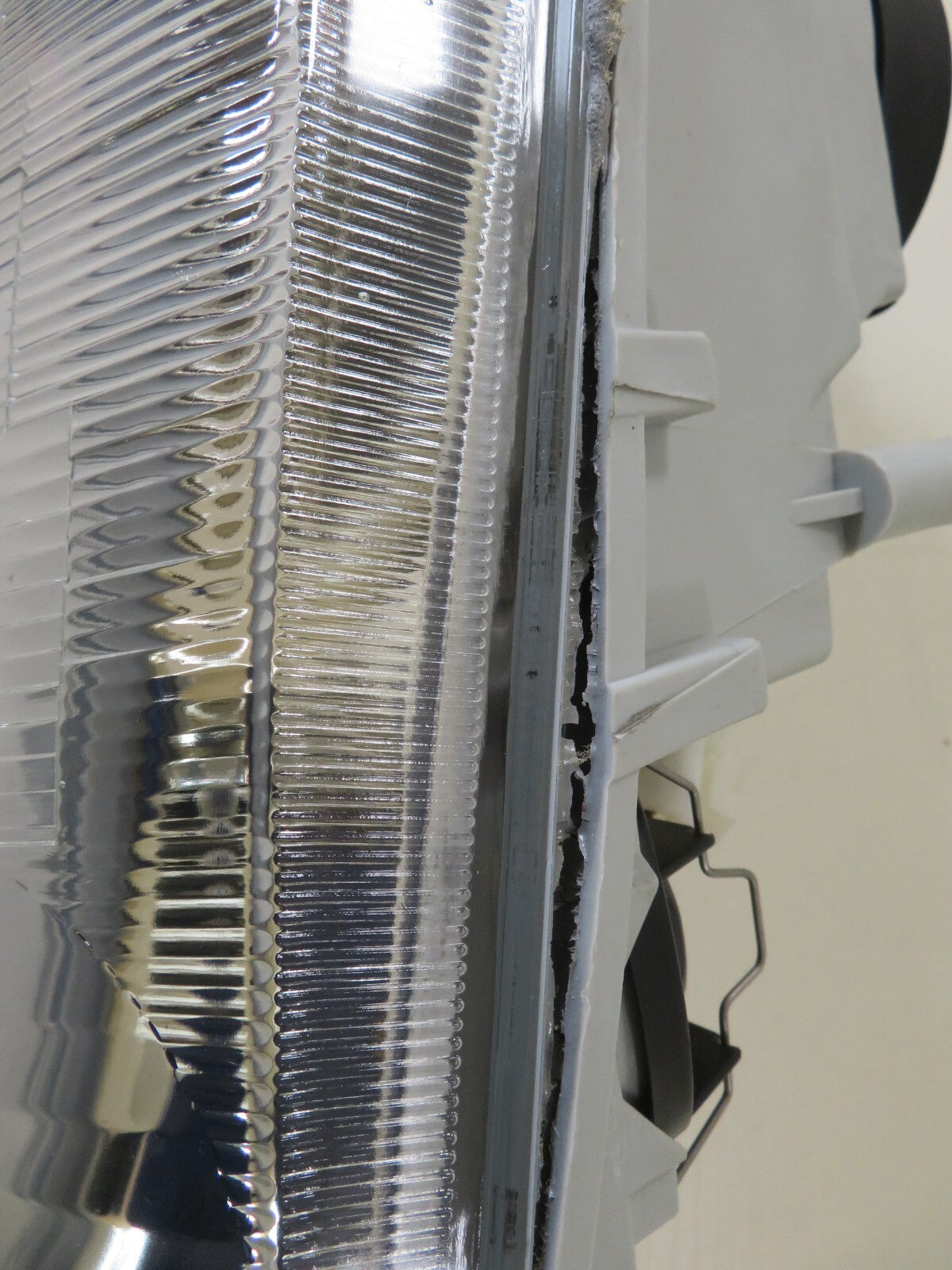 OS DRIVER RH DEPO HEADLIGHT FOR NISSAN PRIMERA 1996-1999 (SEE PHOTOS) 303R