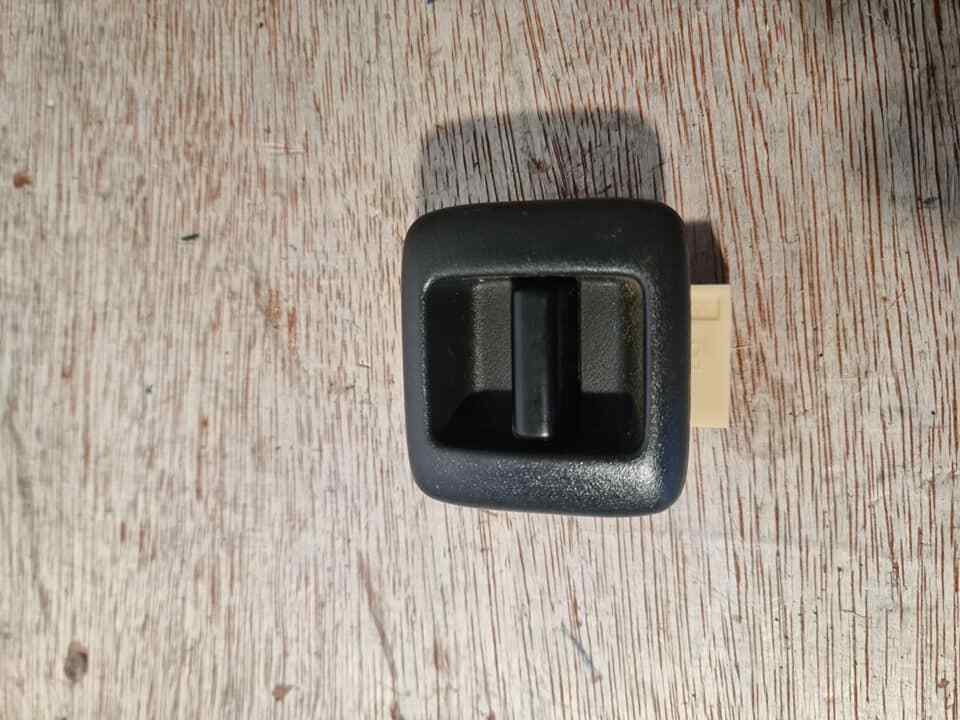 TOYOTA RAV 4 REAR WINDOW SWITCH 1995-1999 MK1 A05-2