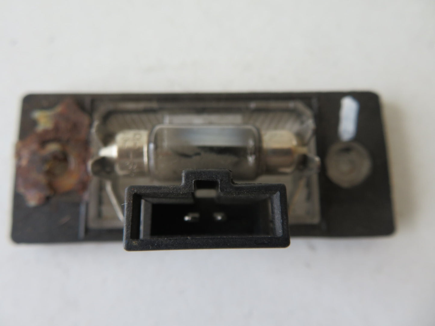 VOLKSWAGEN VW PASSAT B5.5 REAR NUMBERPLATE LIGHT 1J5943021A 01-05 AMS1348-1