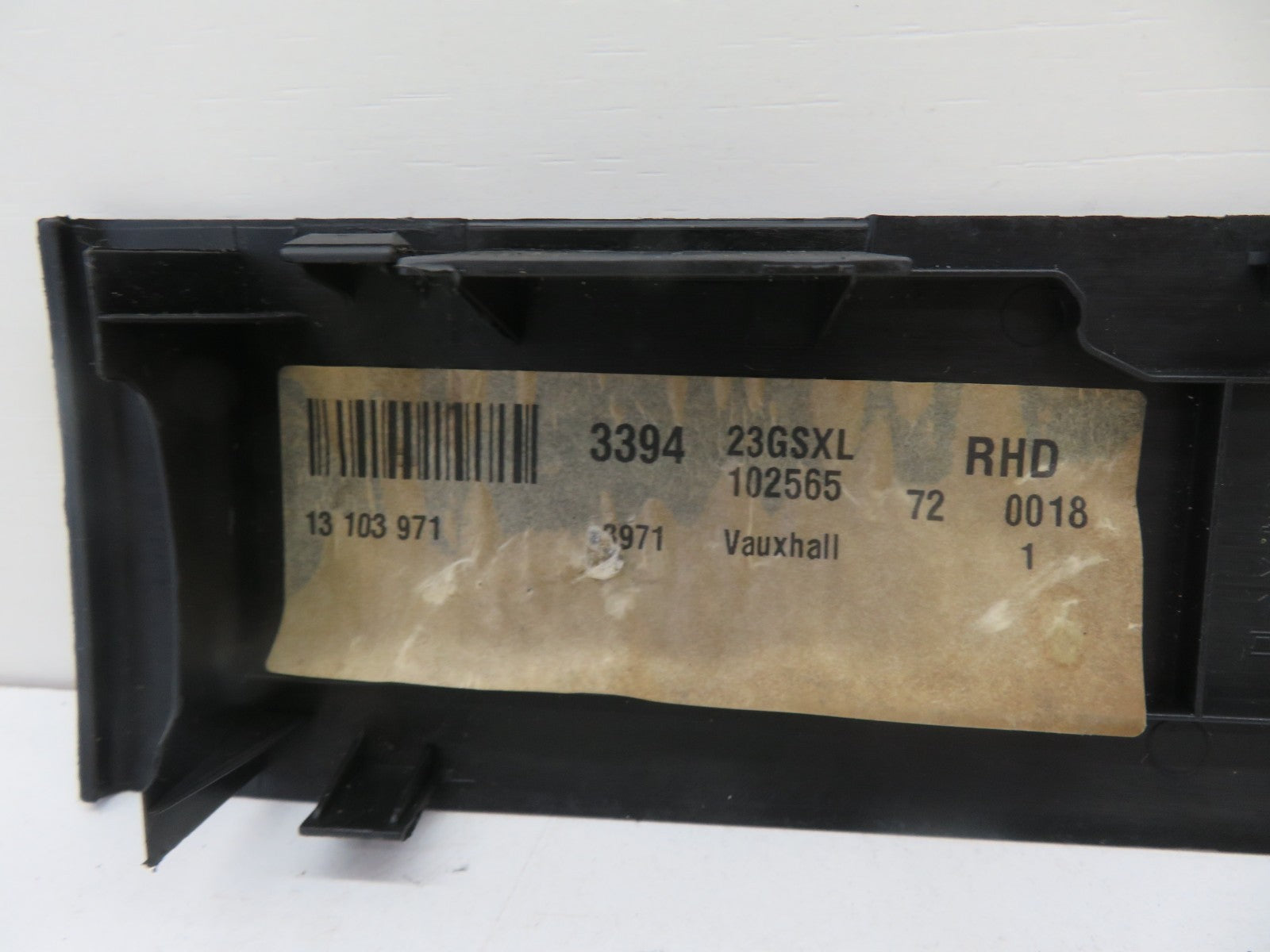 VAUXHALL VECTRA C IGNITION COIL PACK COVER Z18XER 13103971 2002-2008 KF55-6