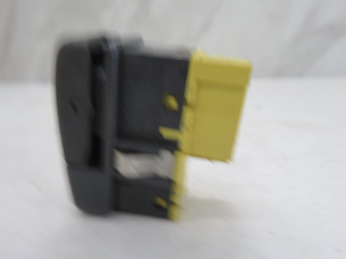 VOLVO V70 FRONT FOG LIGHT SWITCH 9162961 1996-2000 MIX1550-14