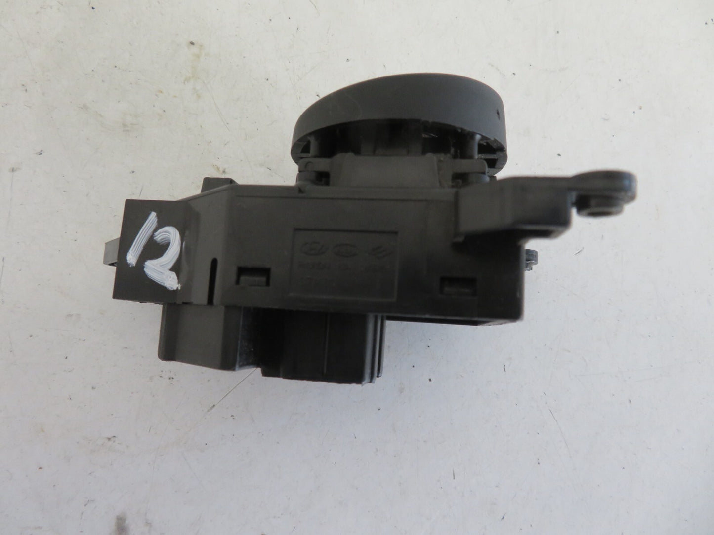 HYUNDAI SANTA FE MIRROR CONTROL SWITCH 371480 2006-2011 HYMIX1411-12