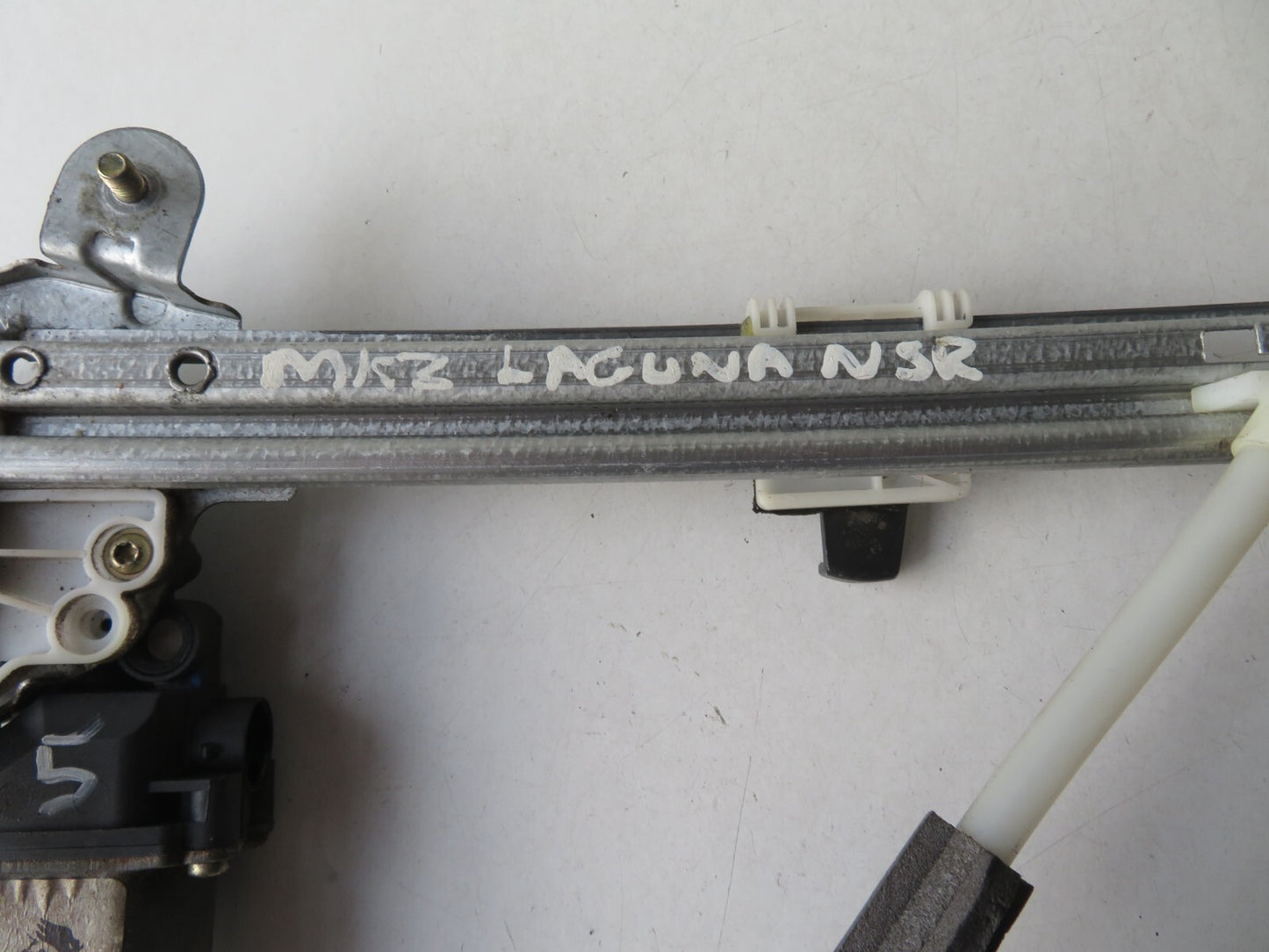 RENAULT LAGUNA ESTATE NSR WINDOW REGULATOR 40069T1 2001-2005 A1504-5