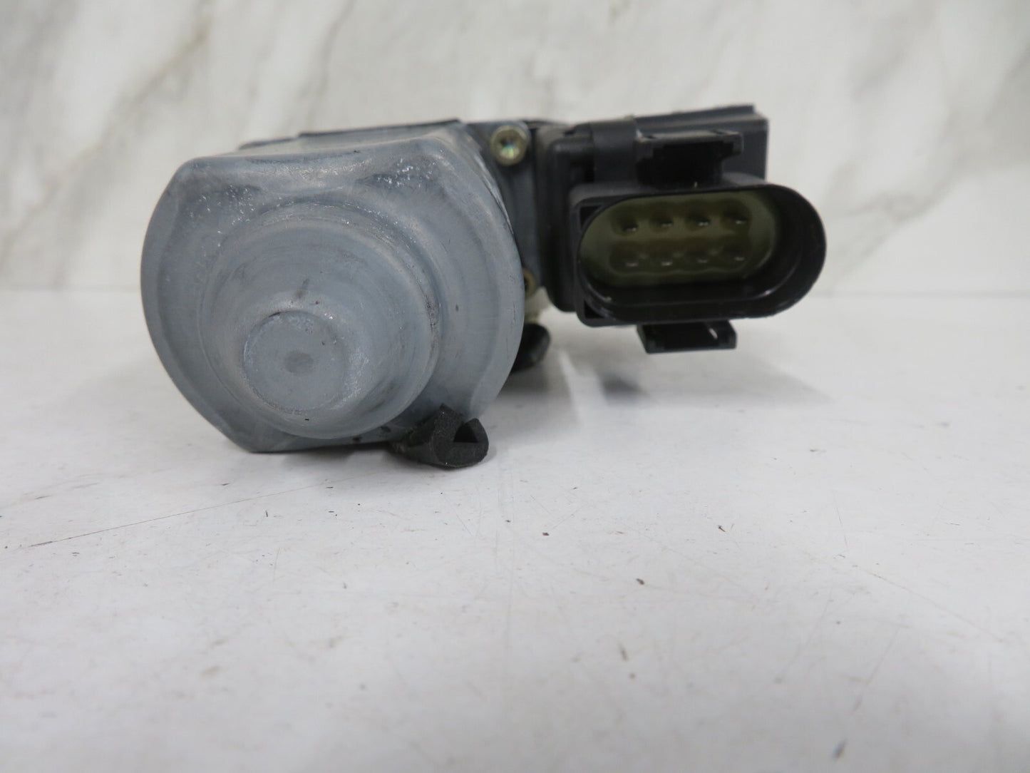 AUDI A8 D2 NSF PASSENGER WINDOW MOTOR 119021-113 1998-2002 1426-4