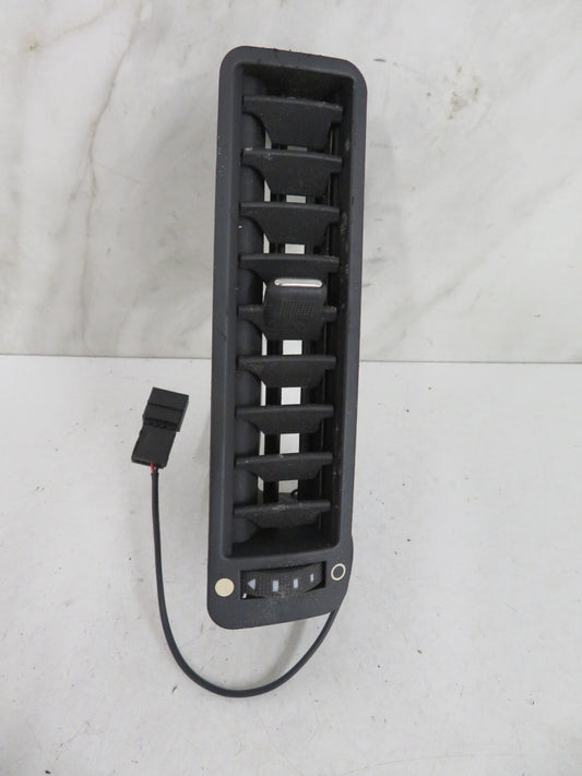 AUDI A8 D2 OSR REAR AIR VENT 4D0819704K 1998-2002 A1652-16