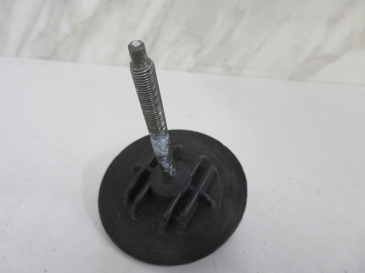 ROVER CITY ROVER SPARE WHEEL CLAMP 2003-2005 1642-13