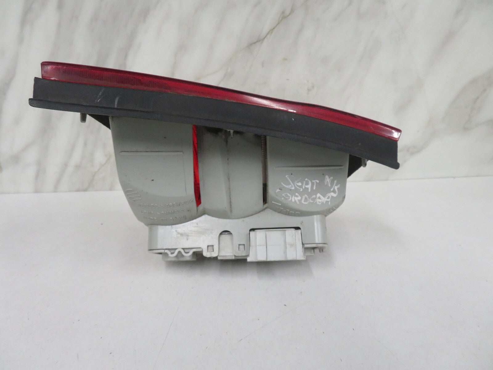 SEAT CORDOBA NS PASSENGER REAR OUTERTAIL LIGHT  1993-2002  MIX1458-2