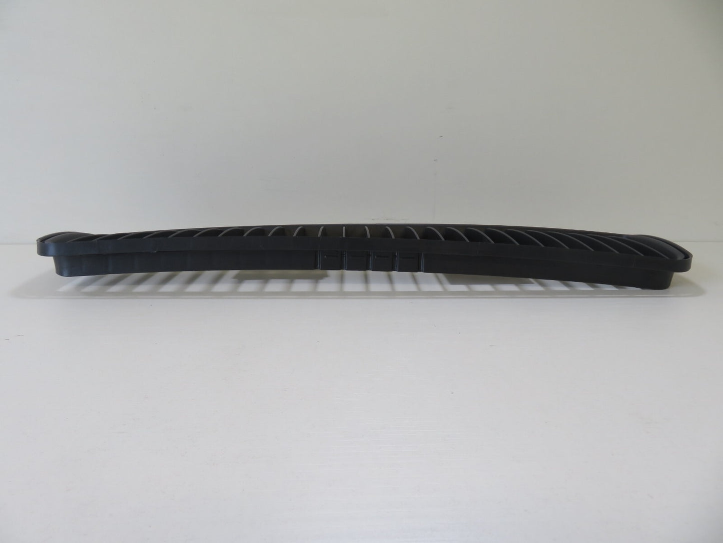 FRONT BUMPER GRILLE FOR SKODA OCTAVIA SD07006GAN 1997-2010