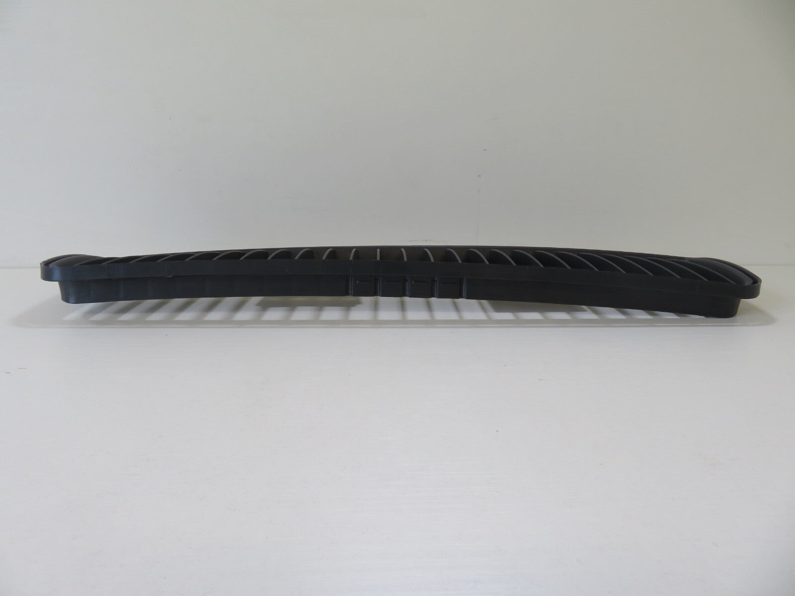 FRONT BUMPER GRILLE FOR SKODA OCTAVIA SD07006GAN 1997-2010