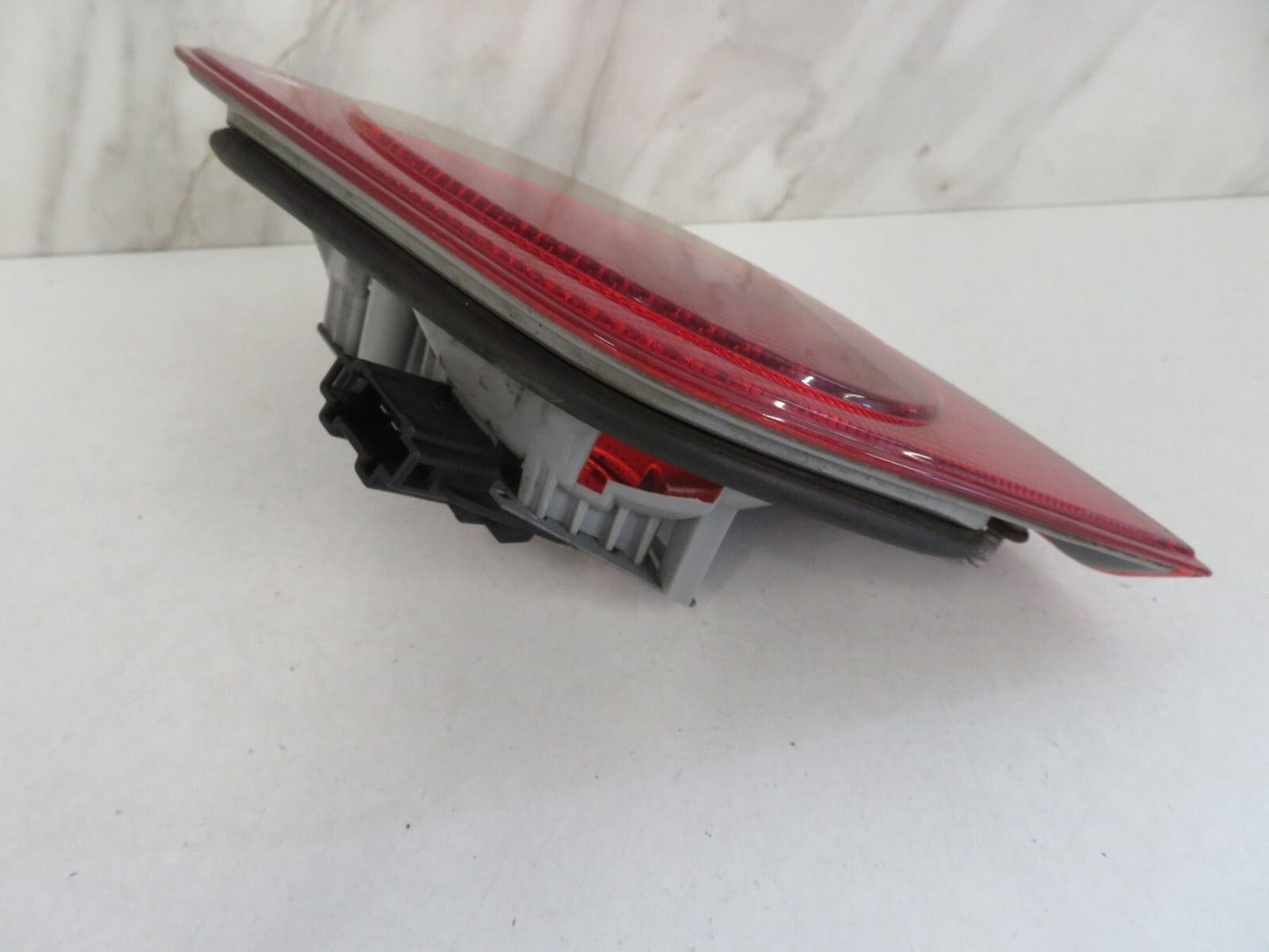 MERCEDES E CLASS W210 NS REAR TAIL LIGHT A2108201164 1995-2002 A1129-4