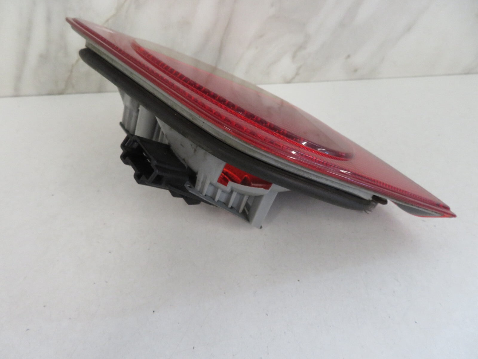 MERCEDES E CLASS W210 NS REAR TAIL LIGHT A2108201164 1995-2002 A1129-4