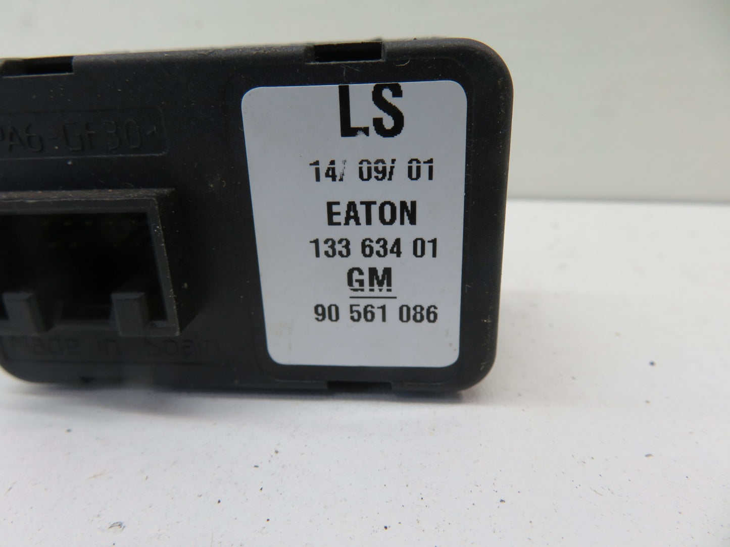 VAUXHALL ZAFIRA A  OS DRIVER WINDOW SWITCHES 90561086 1999-2005 1353-9